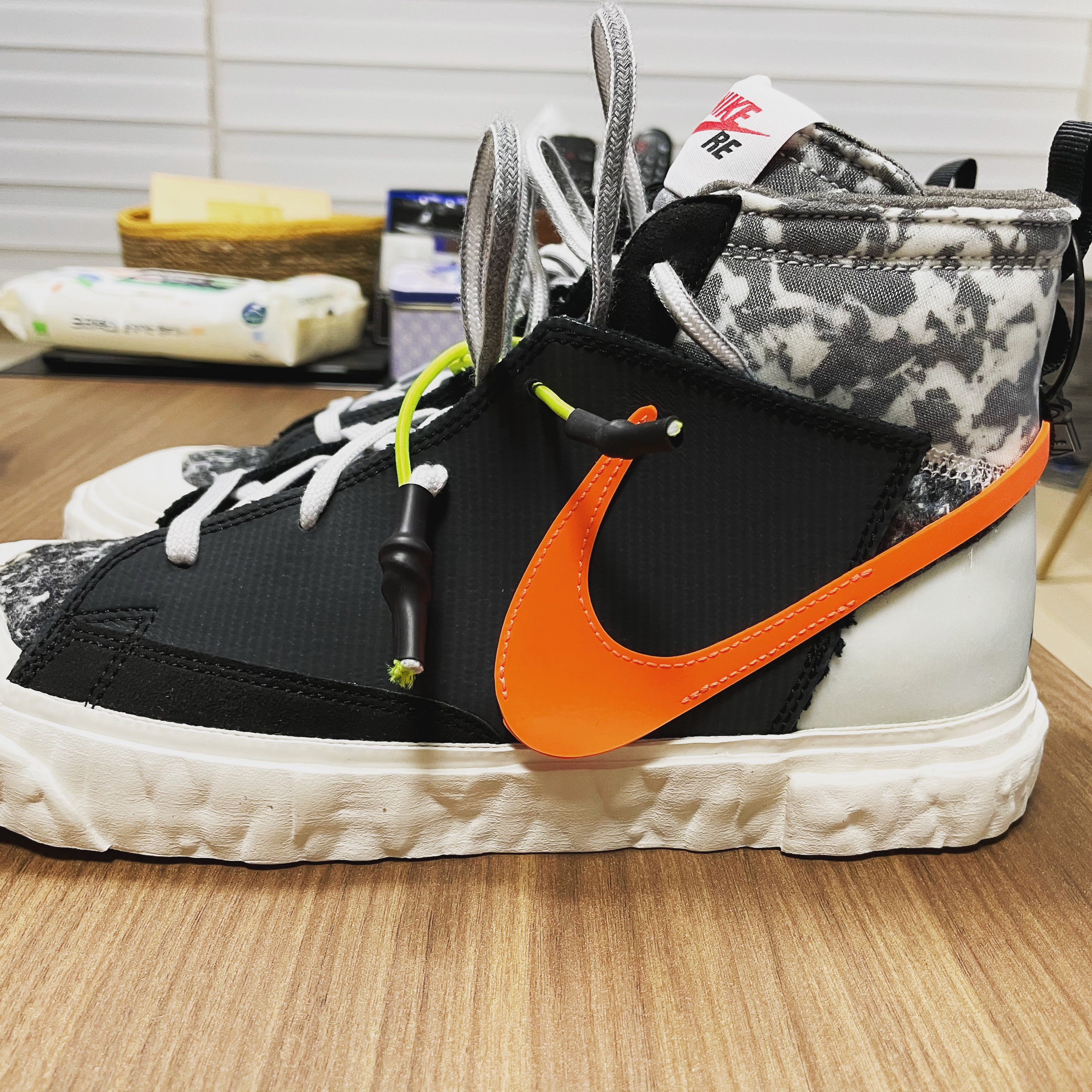 Nike x Readymade Blazer Mid Black 착용 스타일 - 1
