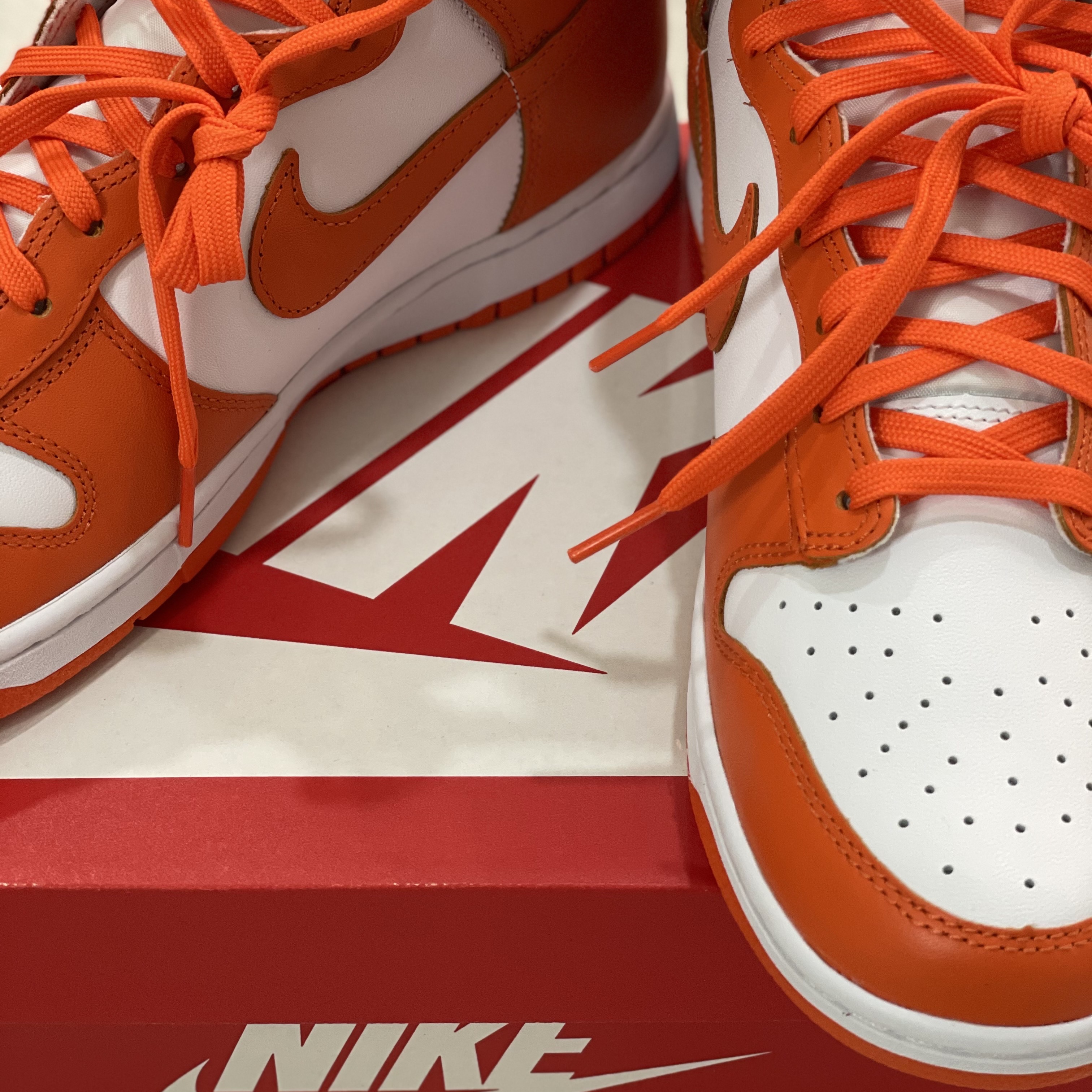 Nike Dunk High Retro Orange Blaze 착용 스타일