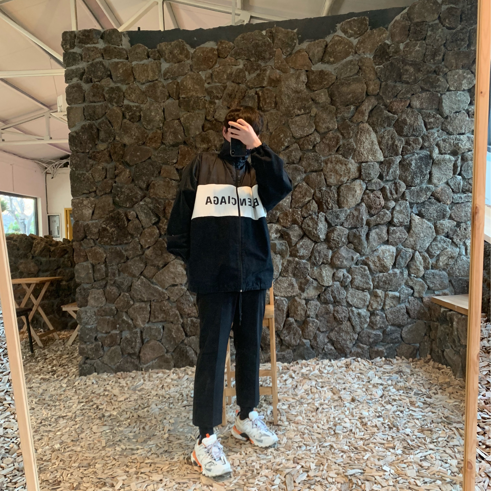 Balenciaga Track Sneakers White Orange 2019 착용 스타일