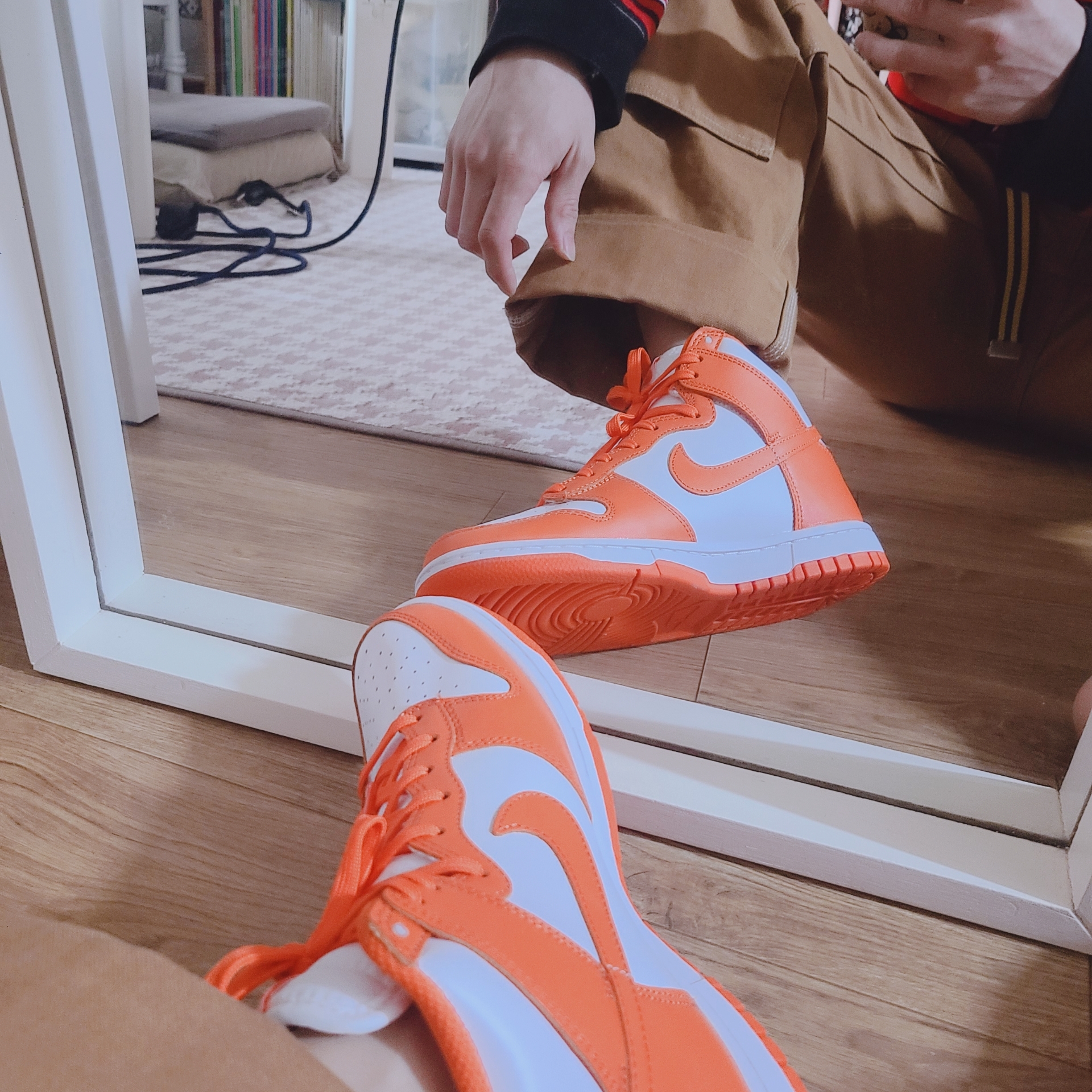 Nike Dunk High Retro Orange Blaze 착용 스타일