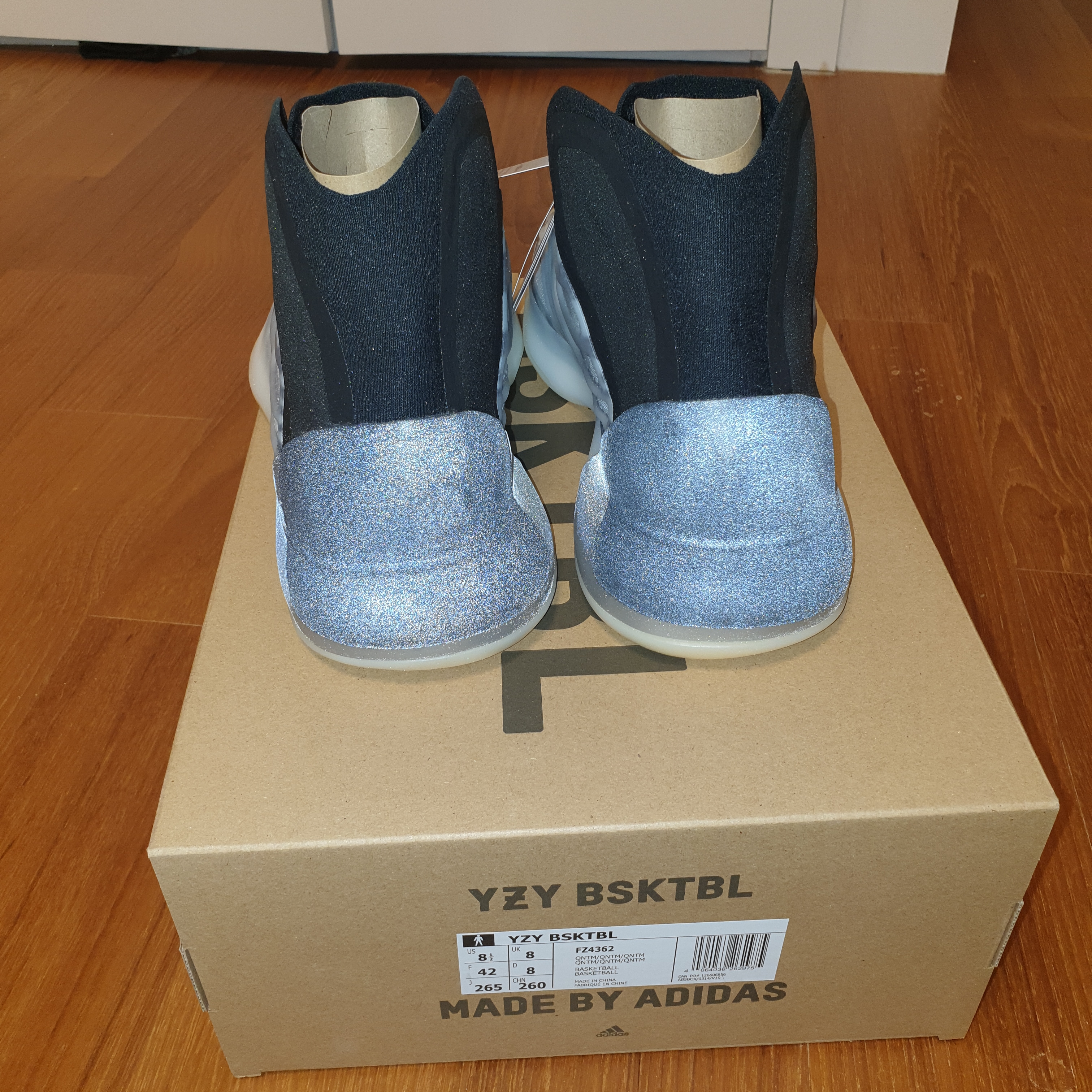 Adidas Yeezy QNTM BSKTBL 착용 스타일 - 4
