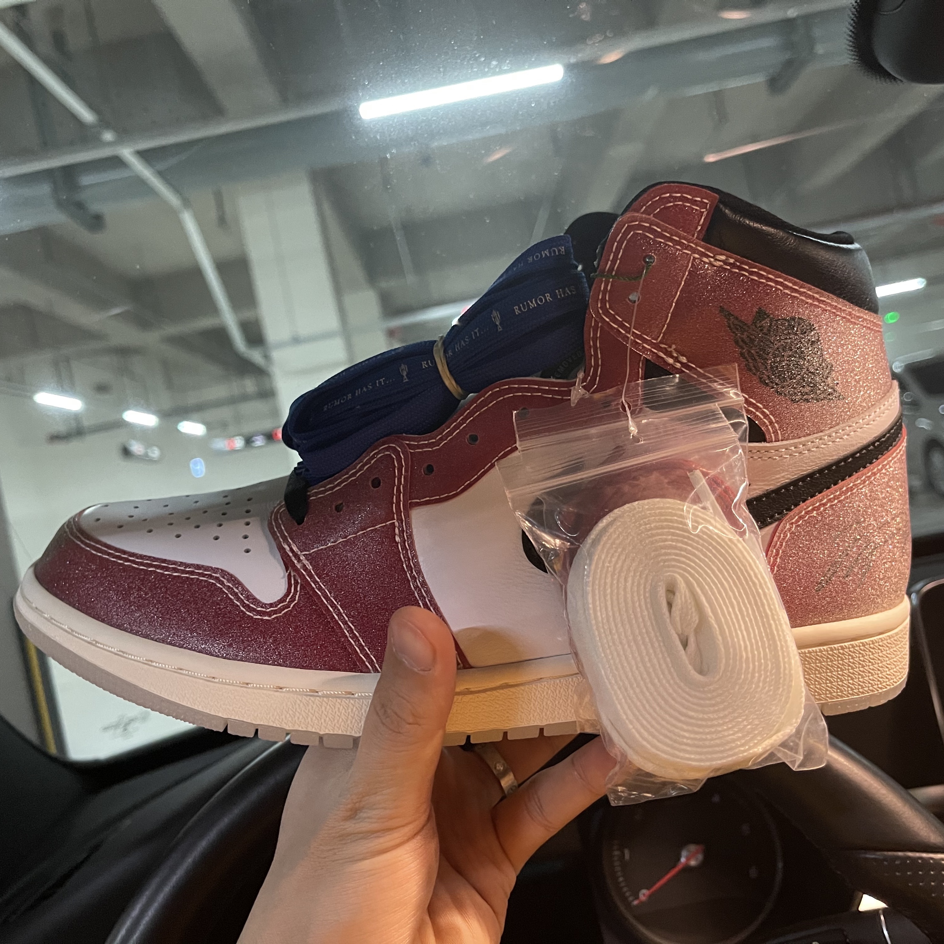 Jordan 1 x Trophy Room Retro High OG SP Chicago (Friends & Family) 착용 스타일