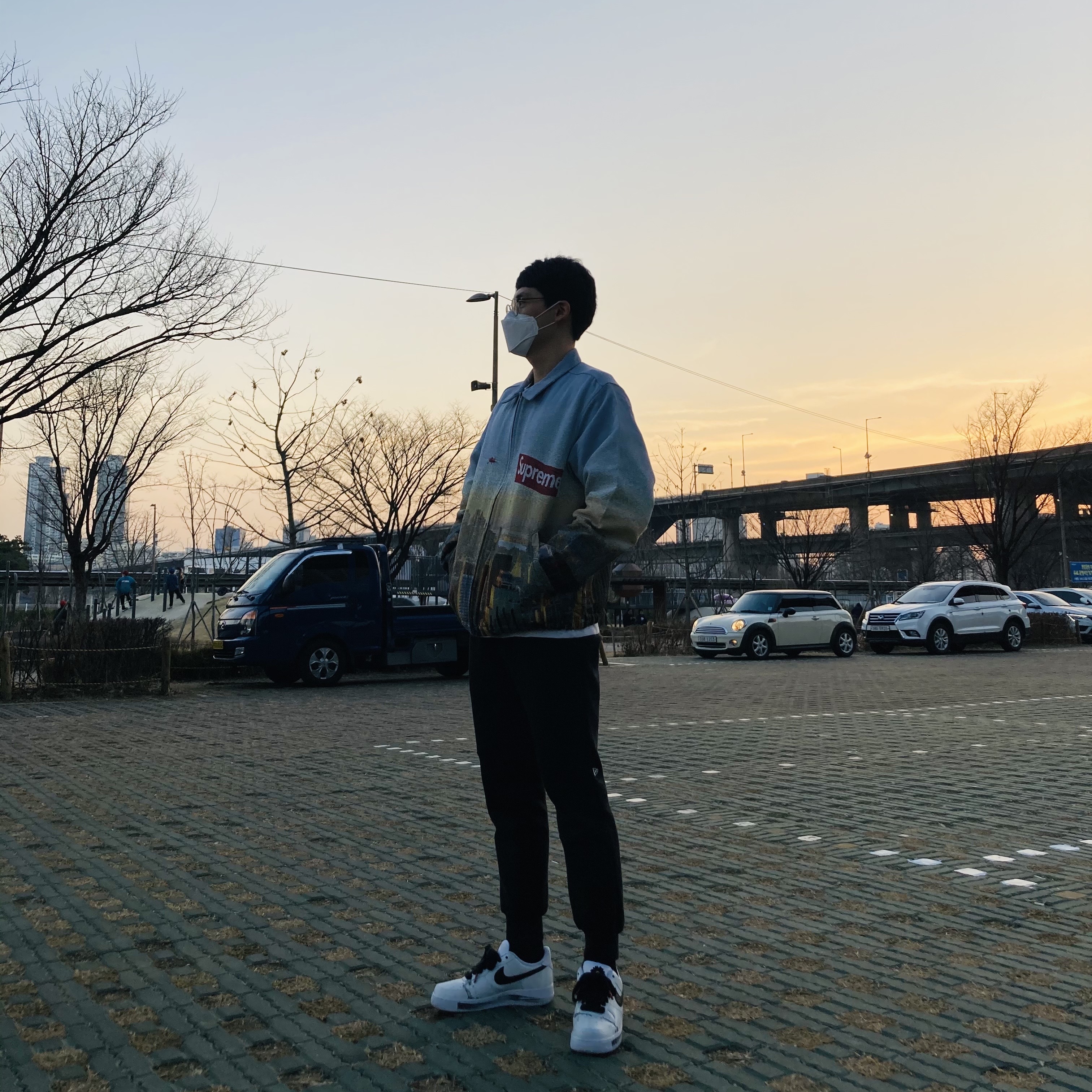 Supreme Aerial Tapestry Harrington Jacket - 20FW, Nike x Peaceminusone Air Force 1 Low Para-Noise 2.0 착용 스타일 - 1