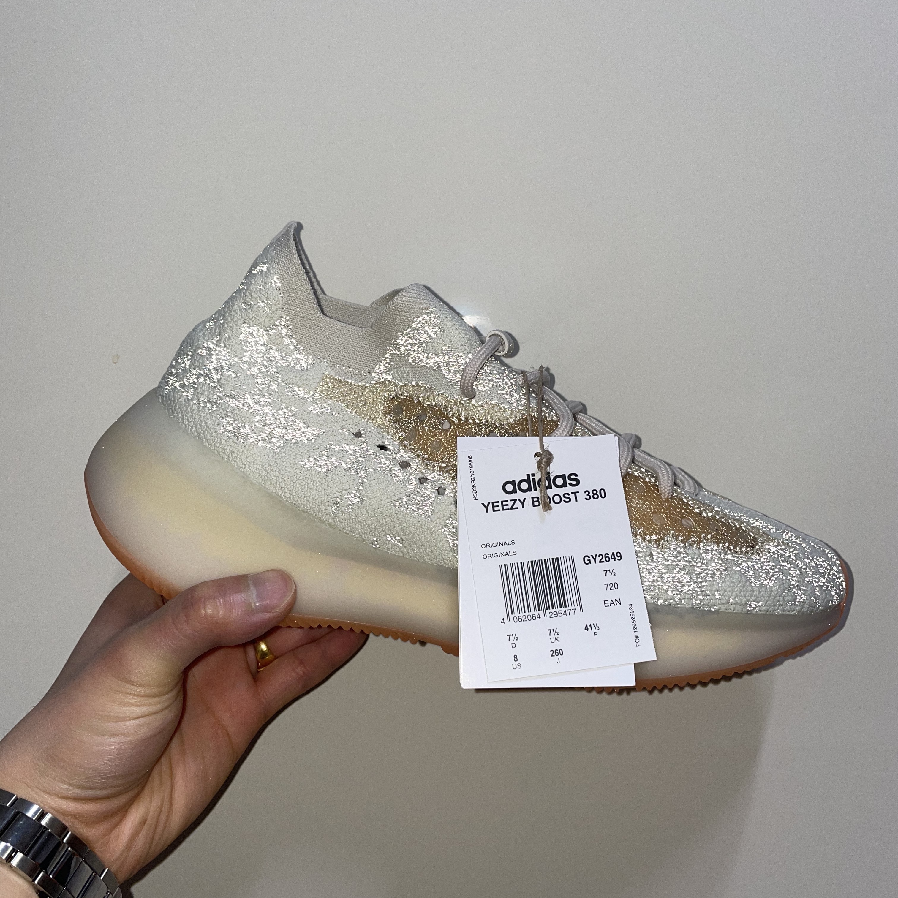 Adidas Yeezy Boost 380 Yecoraite - Reflective 착용 스타일 - 2