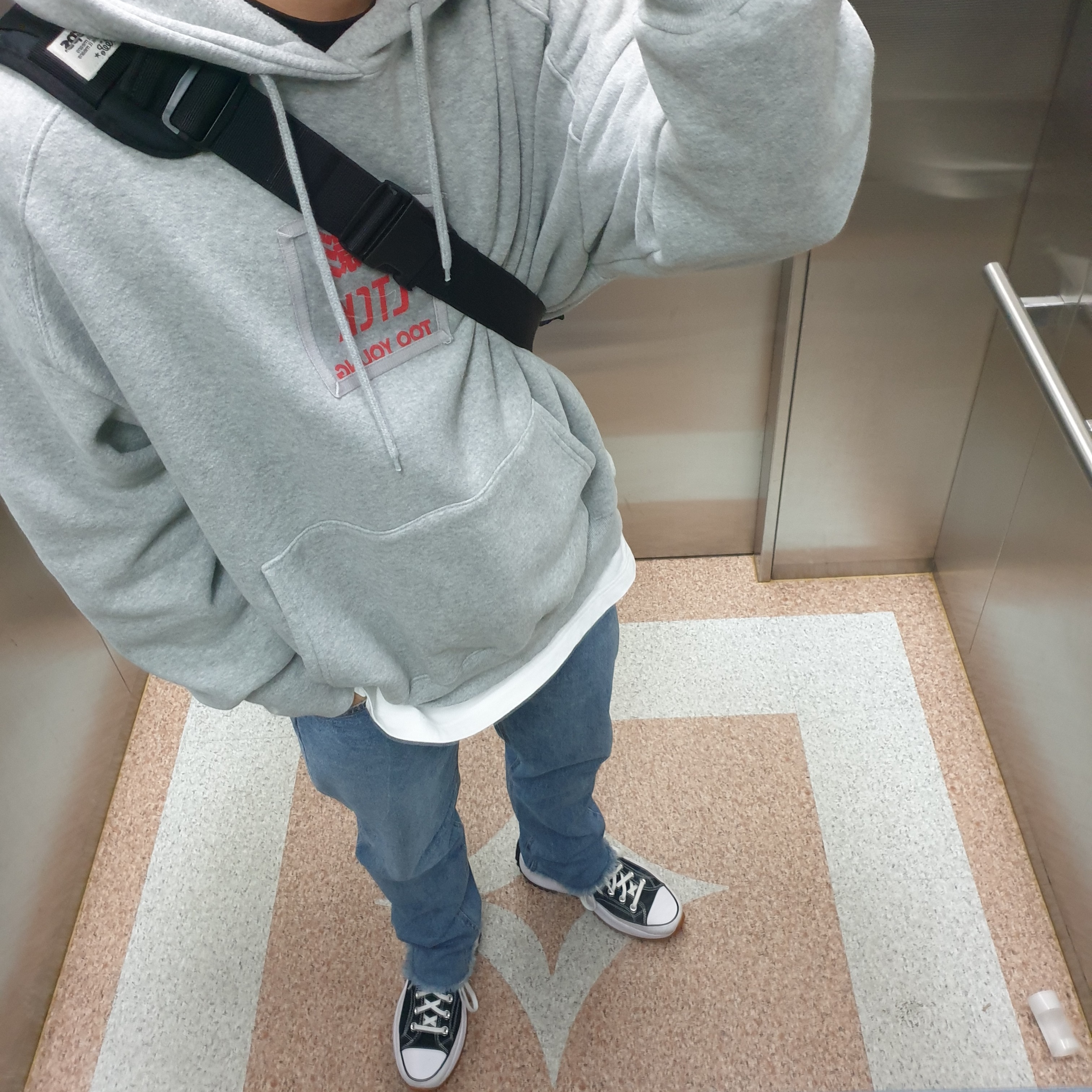 Converse Run Star Hike Hi Black White Gum 착용 스타일