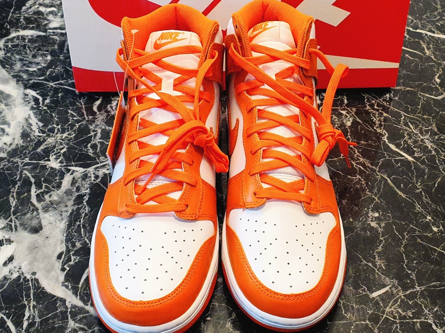 Nike Dunk High Retro Orange Blaze 착용 스타일 - 2