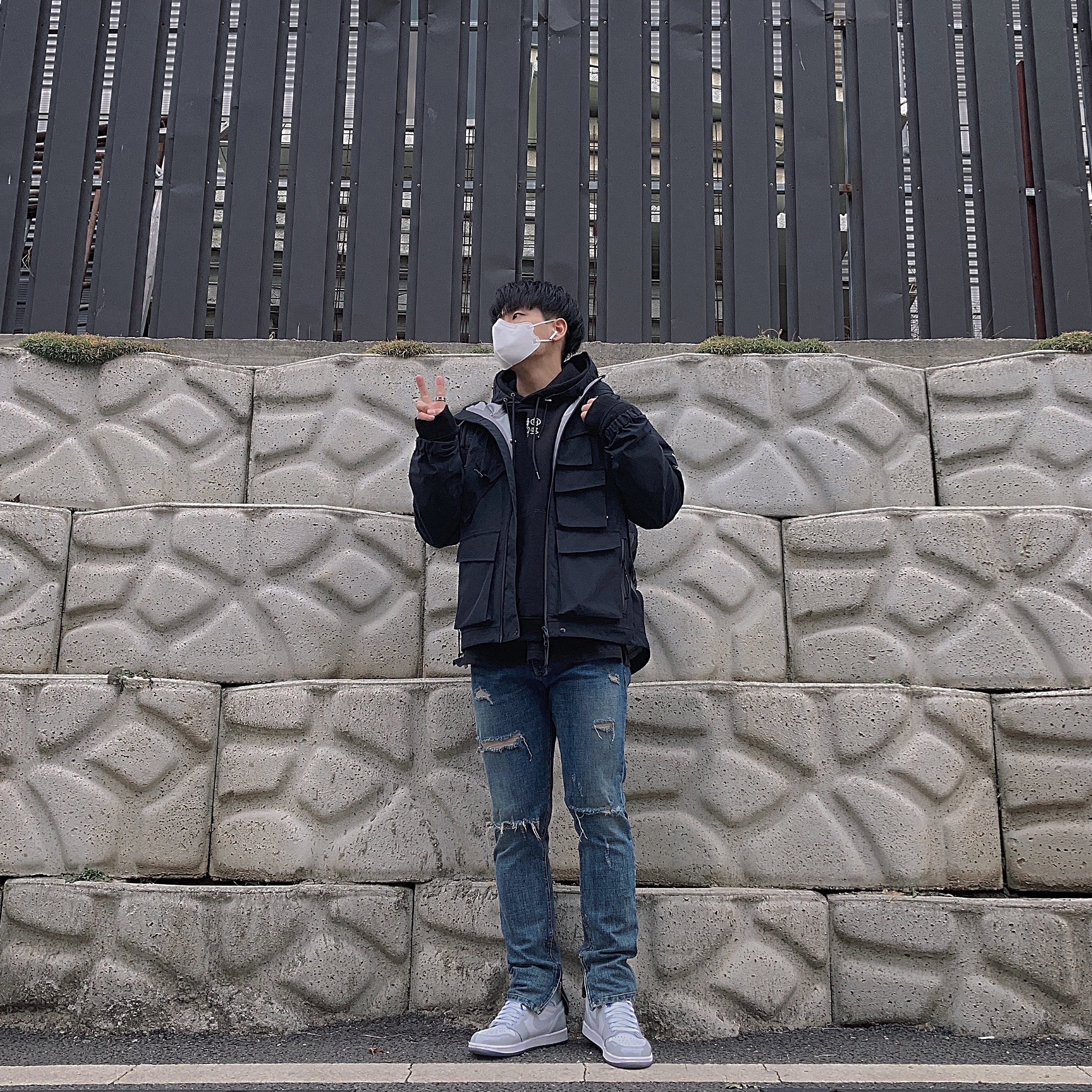 Jordan 1 Retro High Zoom White Racer Blue 착용 스타일