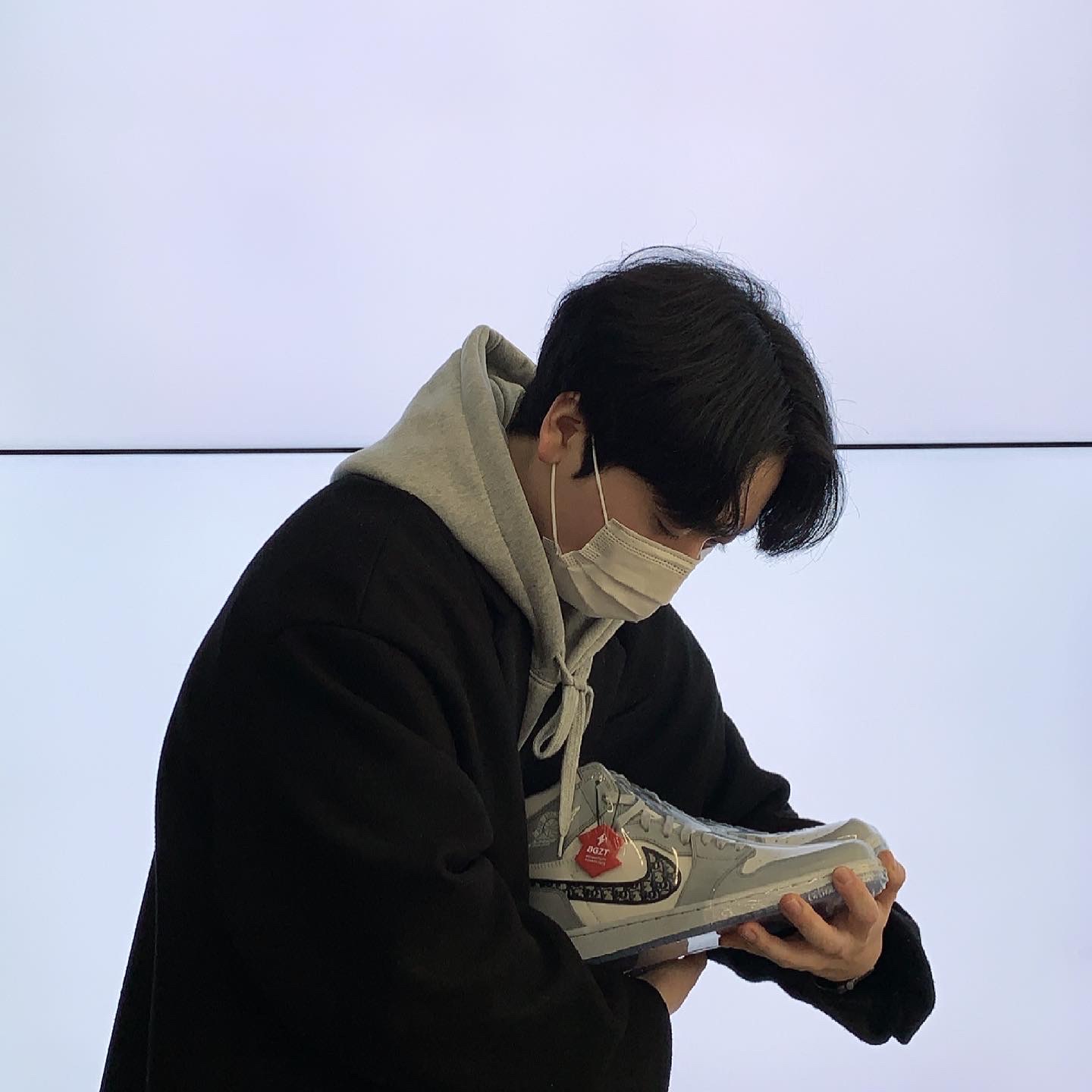 Jordan 1 x Dior High OG 착용 스타일