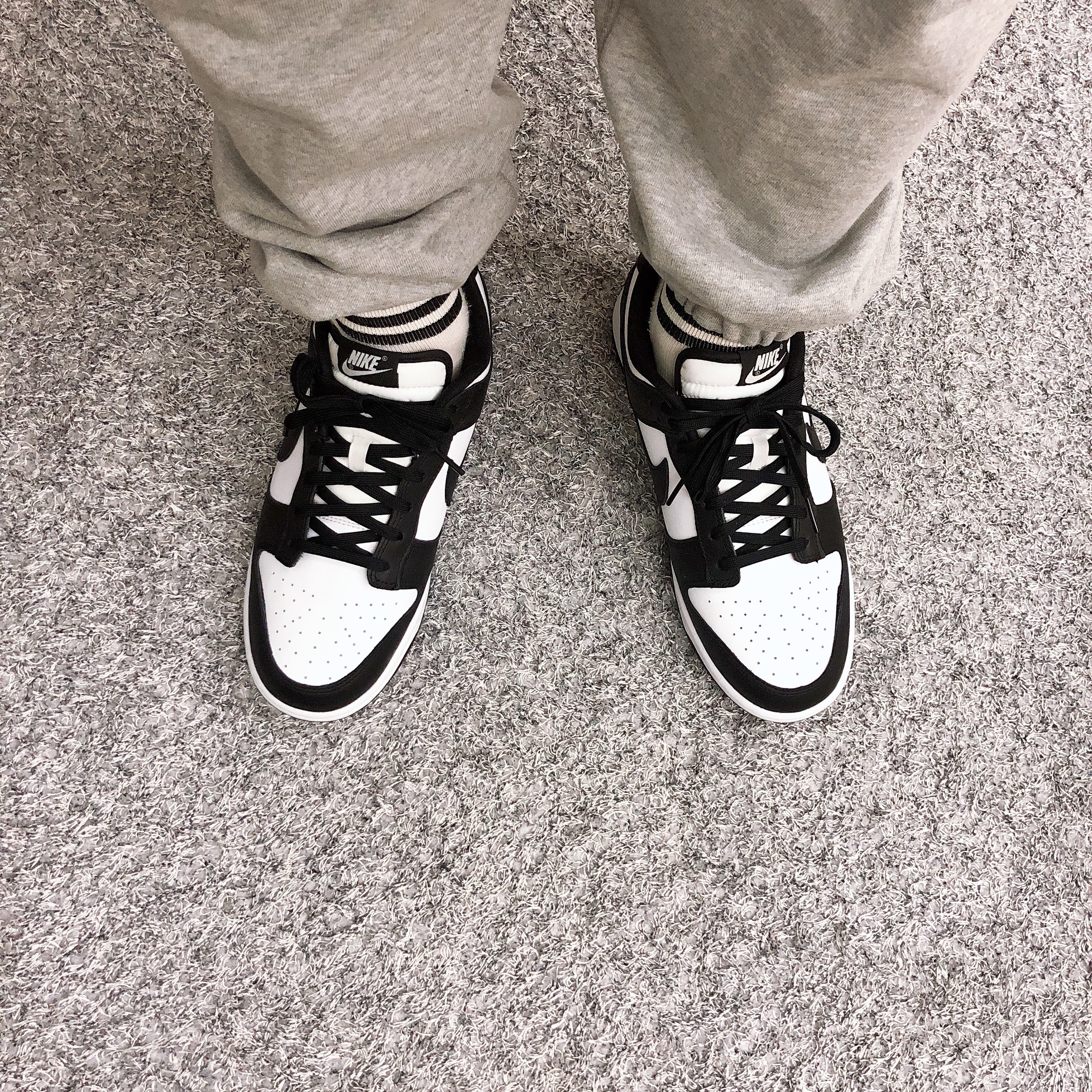 Nike Dunk Low Retro Black 착용 스타일 - 3