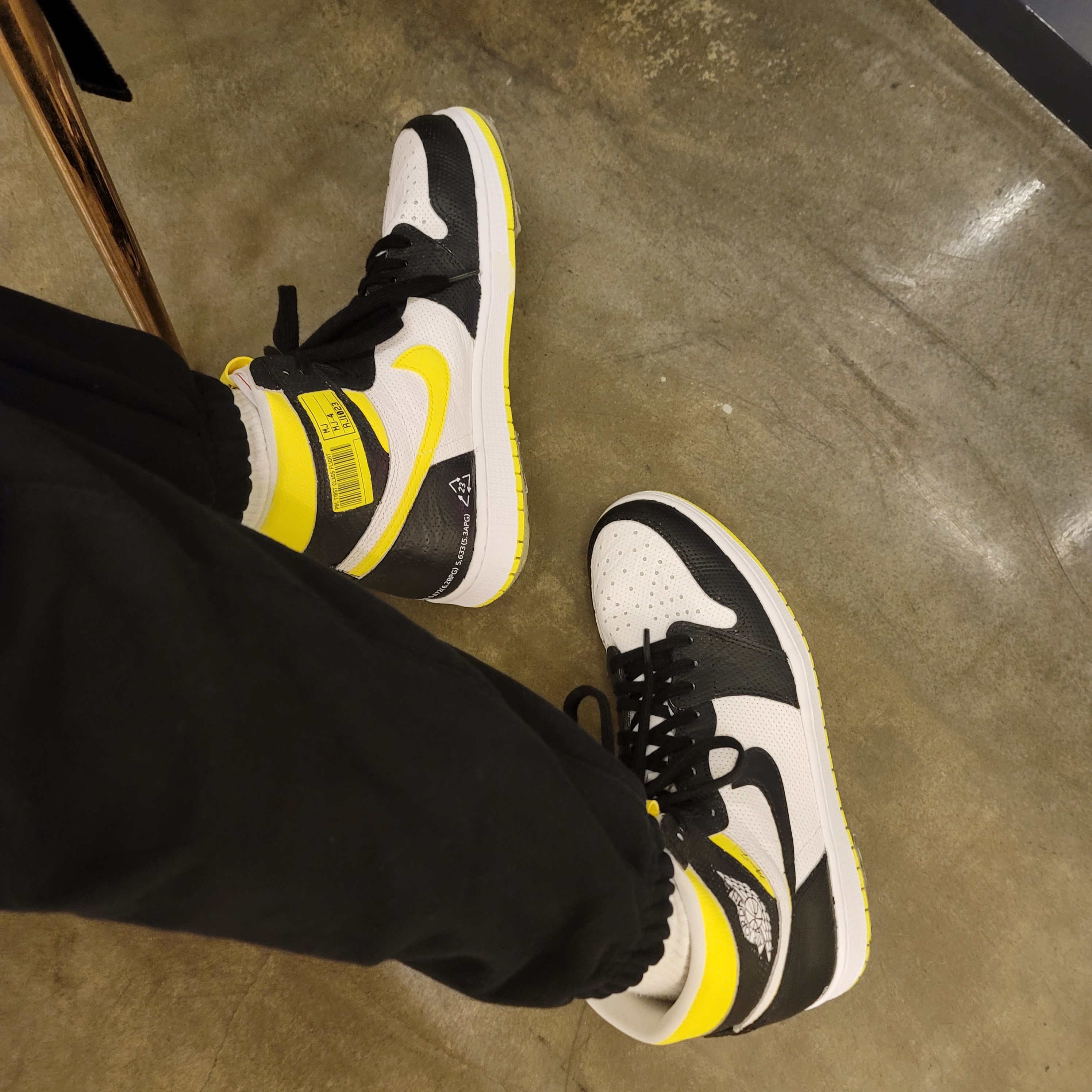 Jordan 1 Retro High OG First Class Flight 착용 스타일 - 4