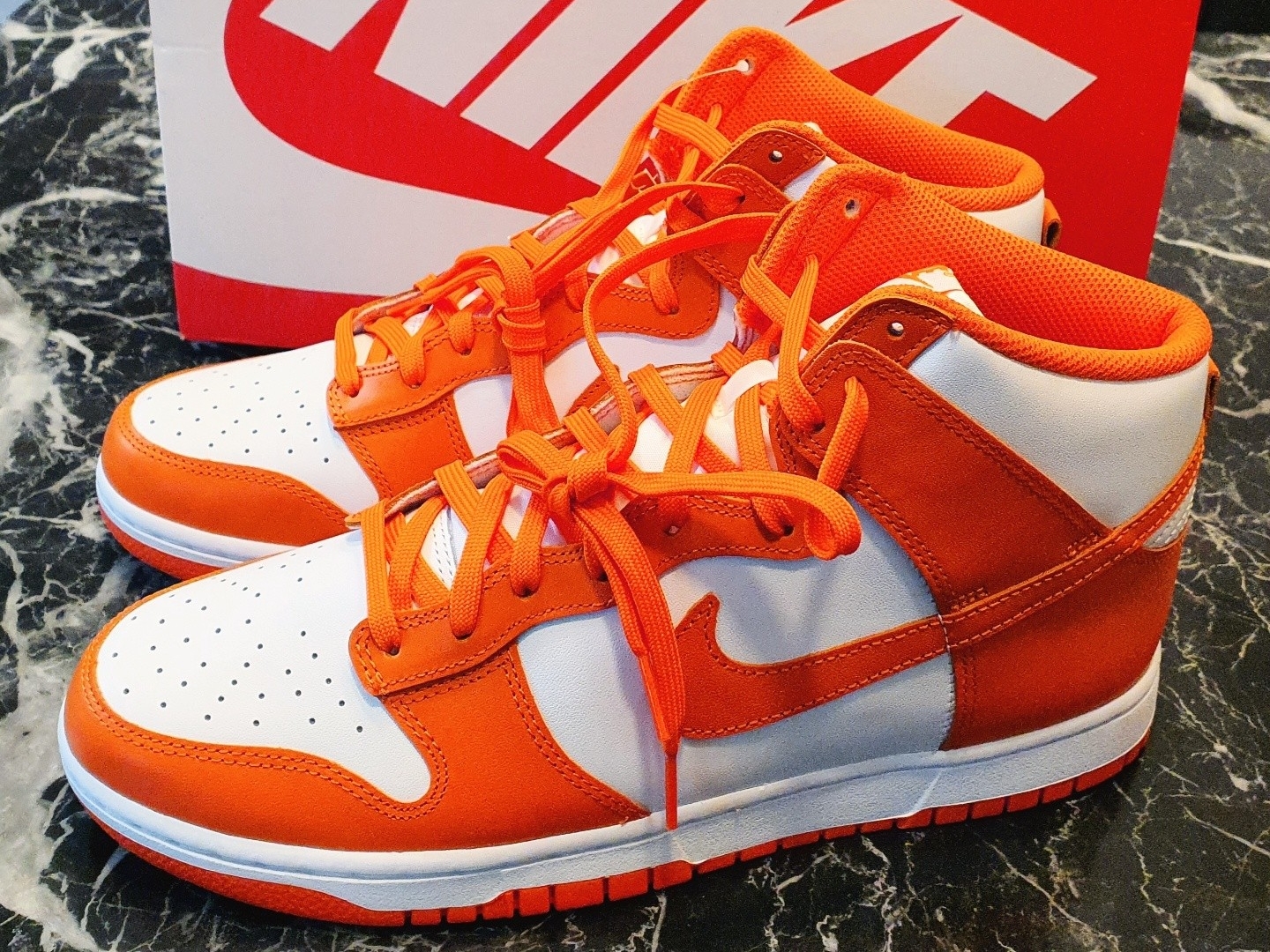 Nike Dunk High Retro Orange Blaze 착용 스타일 - 3