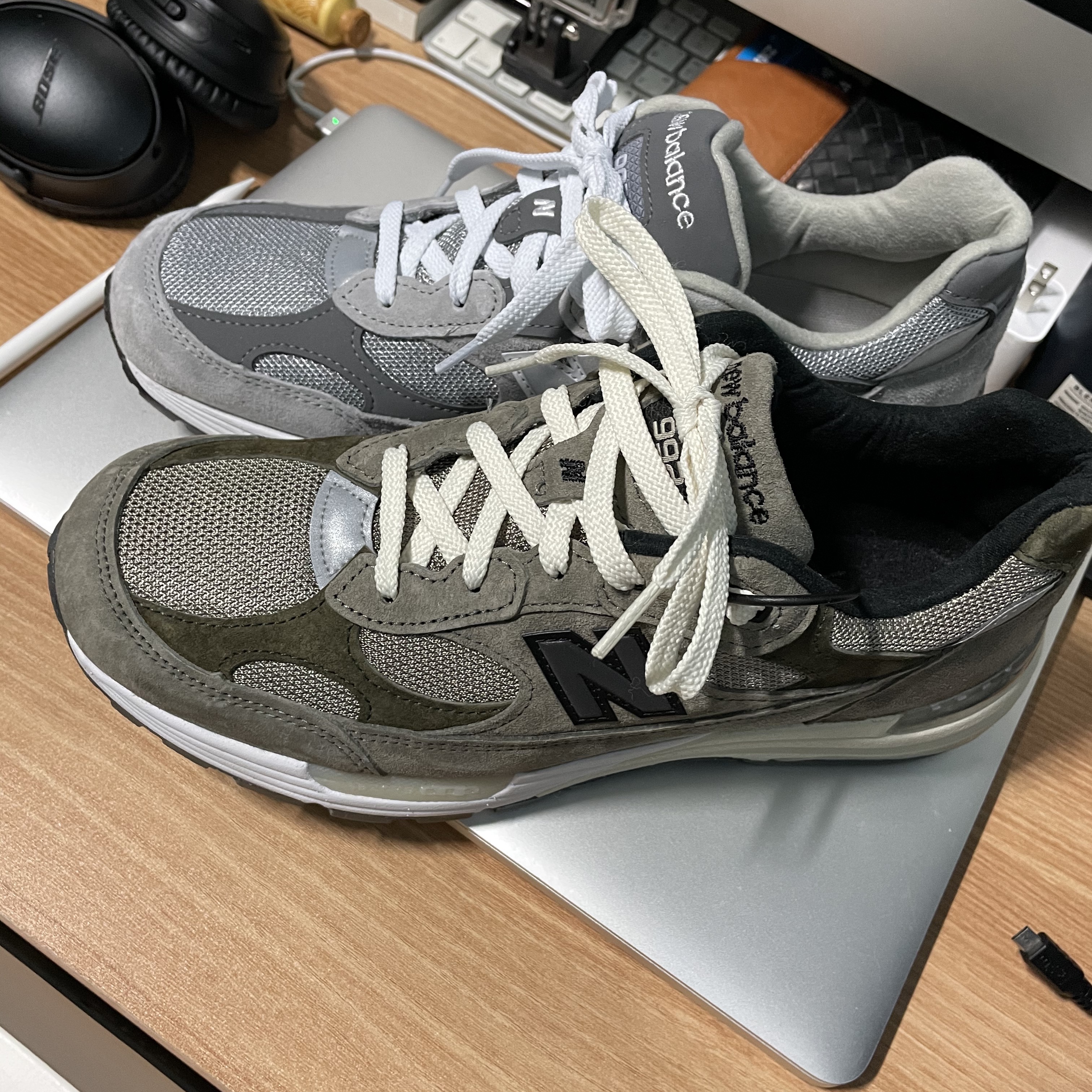 New Balance 992 Made in USA Grey - D Standard, New Balance x JJJJound 992 Made in USA Grey 착용 스타일 - 2