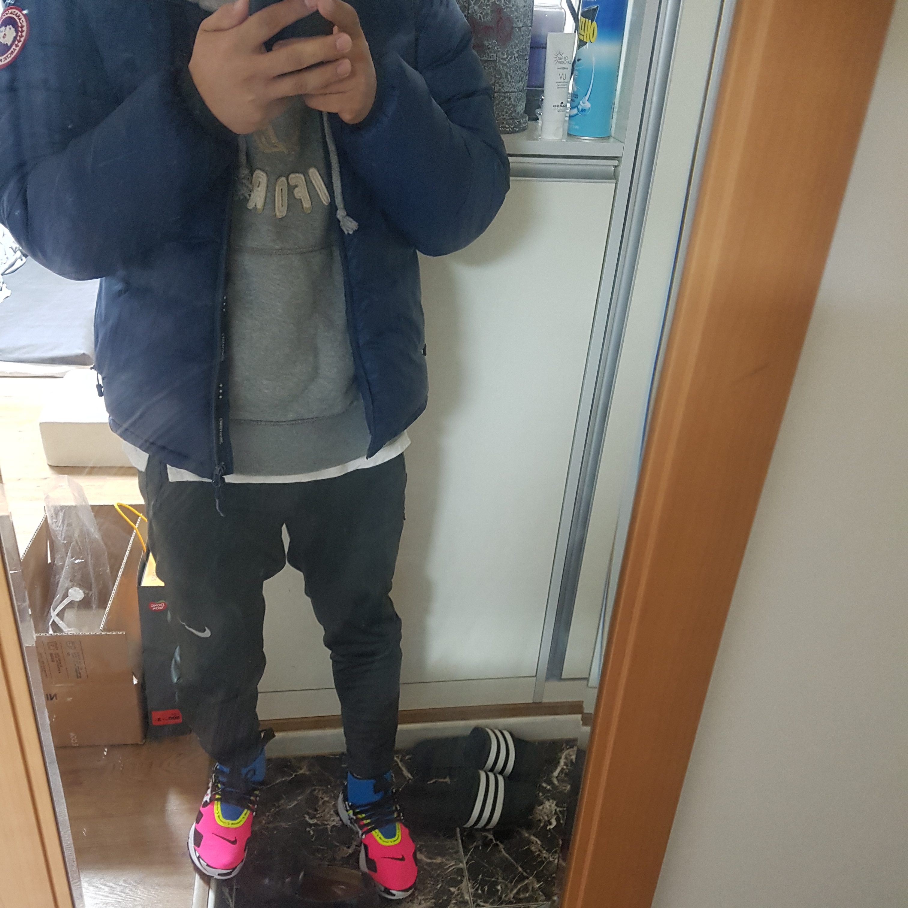 Nike x Acronym Air Presto Mid Racer Pink 착용 스타일