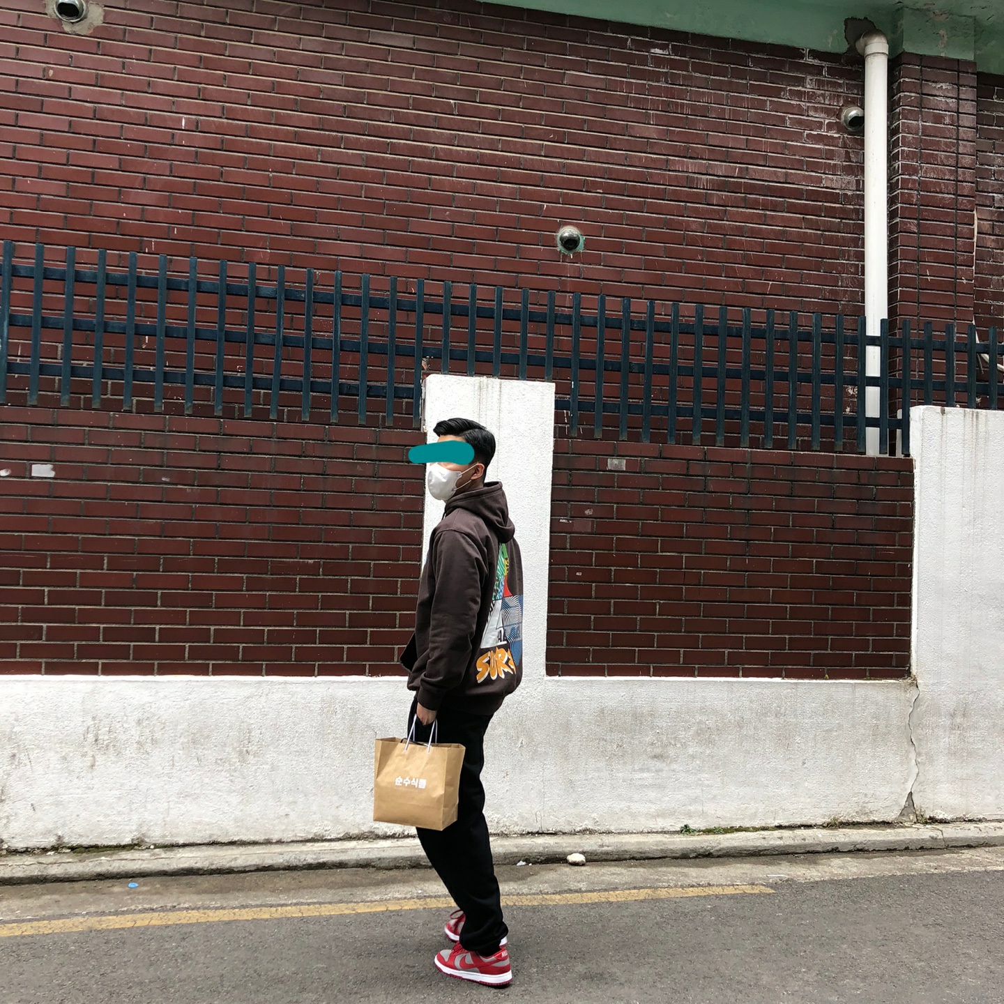 Palace Mix Up Hood Brown - 21SS, Nike x Stussy NRG ZR Fleece Pants Black - US/EU 착용 스타일
