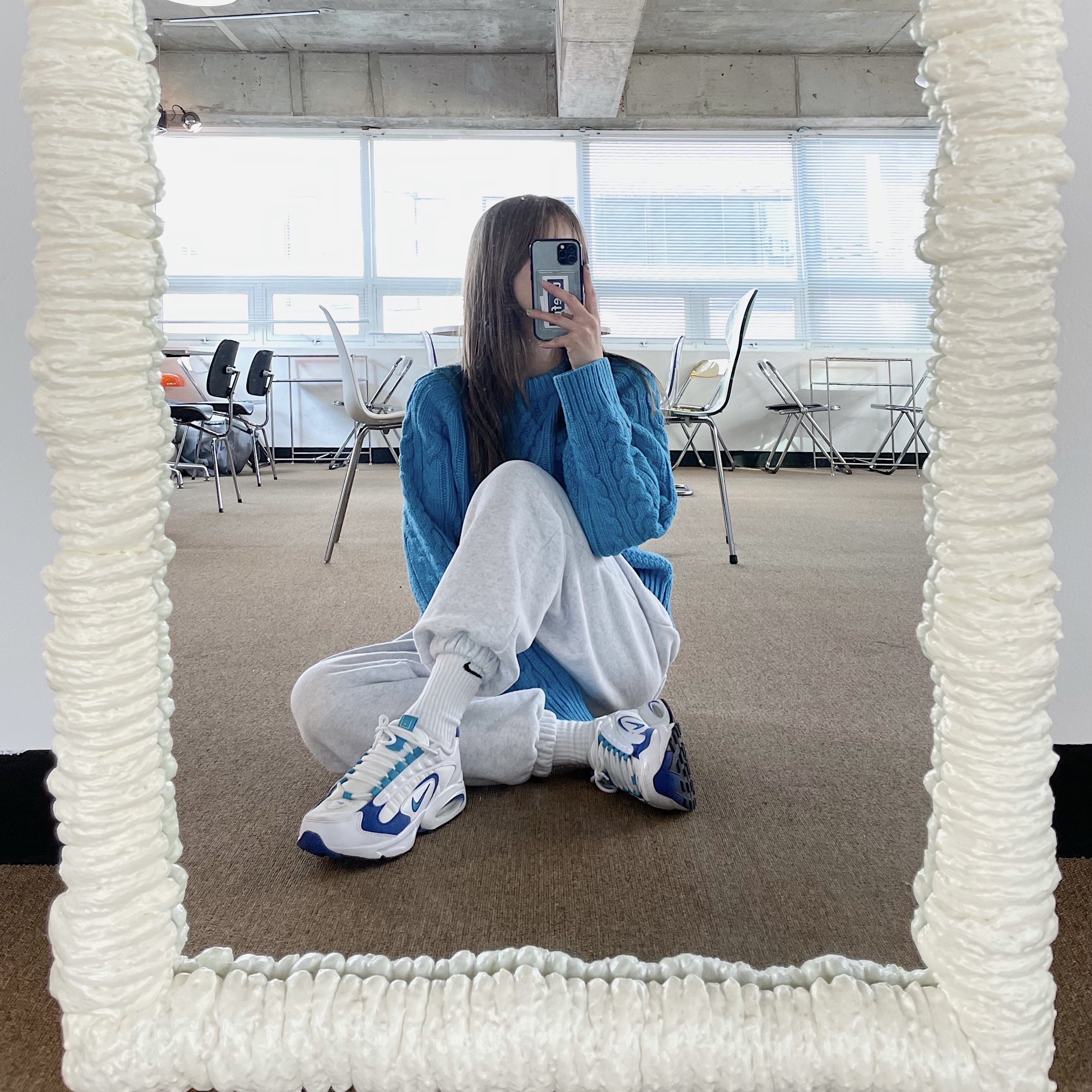 Nike Air Max Triax 96 Varsity Royal 착용 스타일