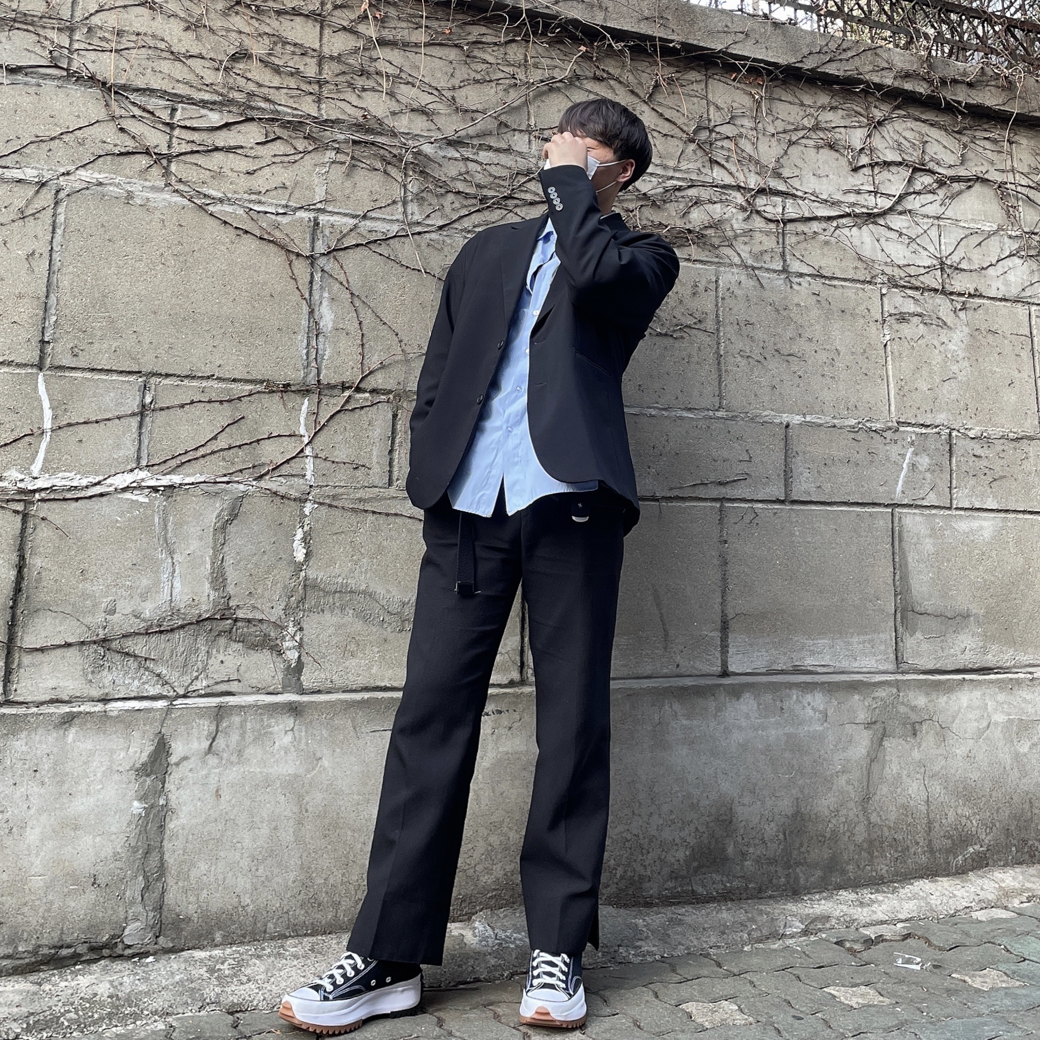 Converse Run Star Hike Hi Black White Gum 착용 스타일