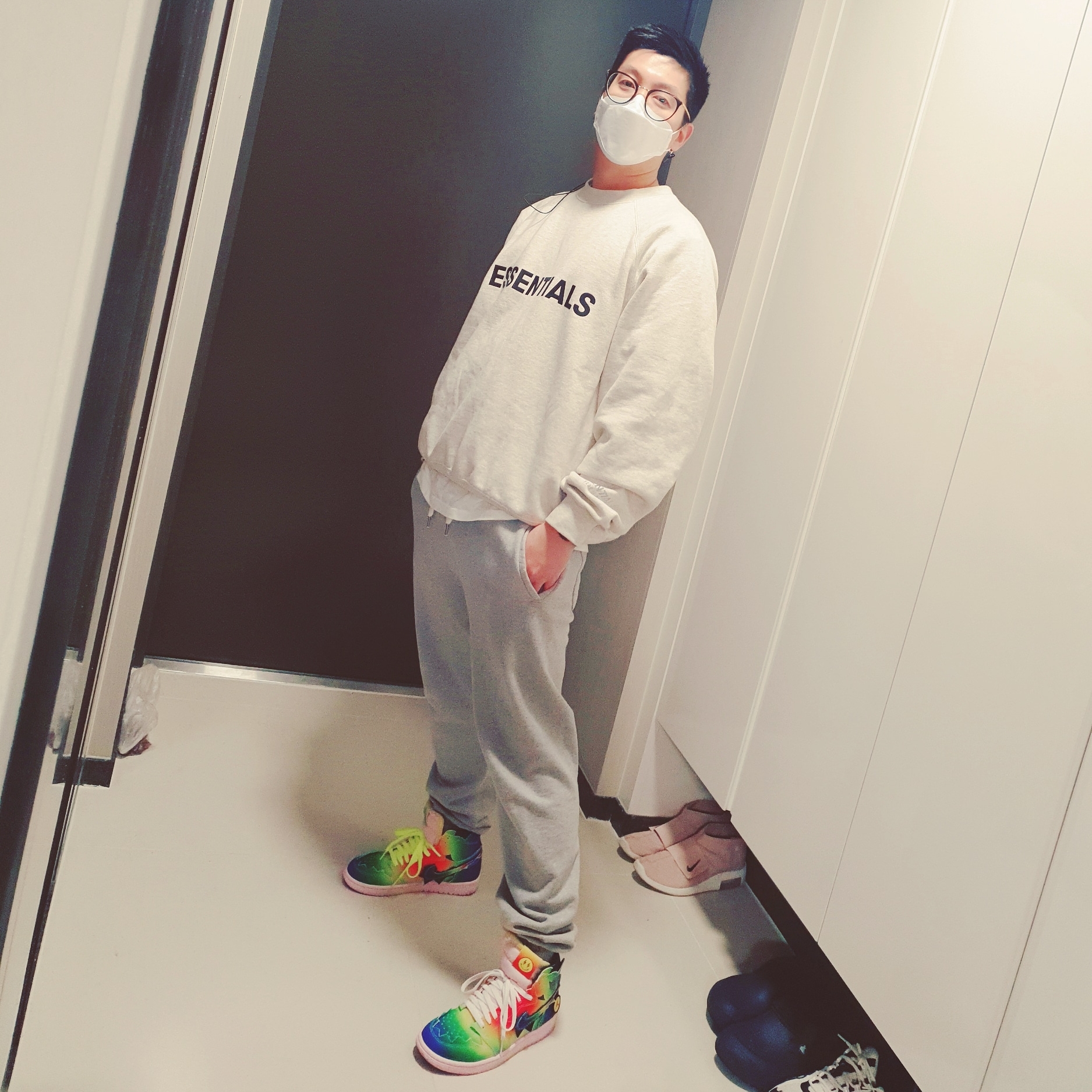 Jordan 1 x J Balvin Retro High OG, Essentials 3D Silicon Applique Crewneck Oatmeal/Oatmeal Heather/Light Heather Oatmeal 2020 착용 스타일