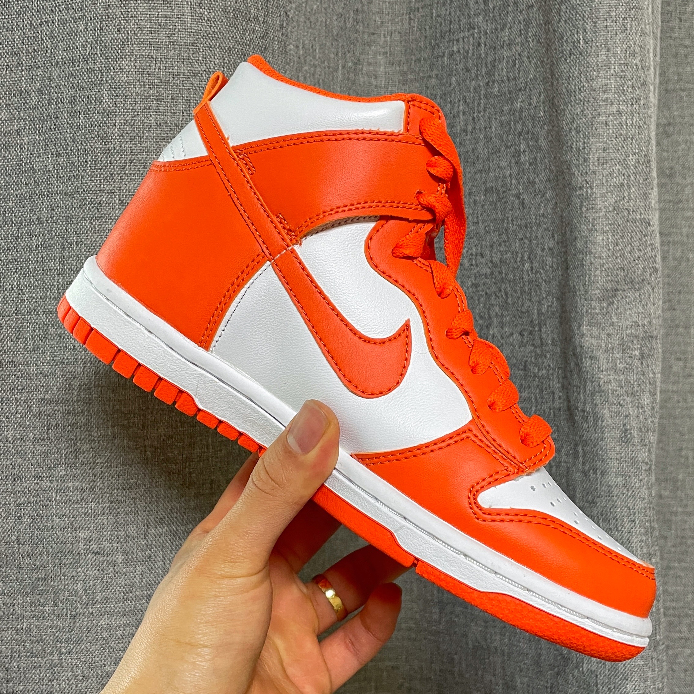 (GS) Nike Dunk High Orange Blaze 착용 스타일