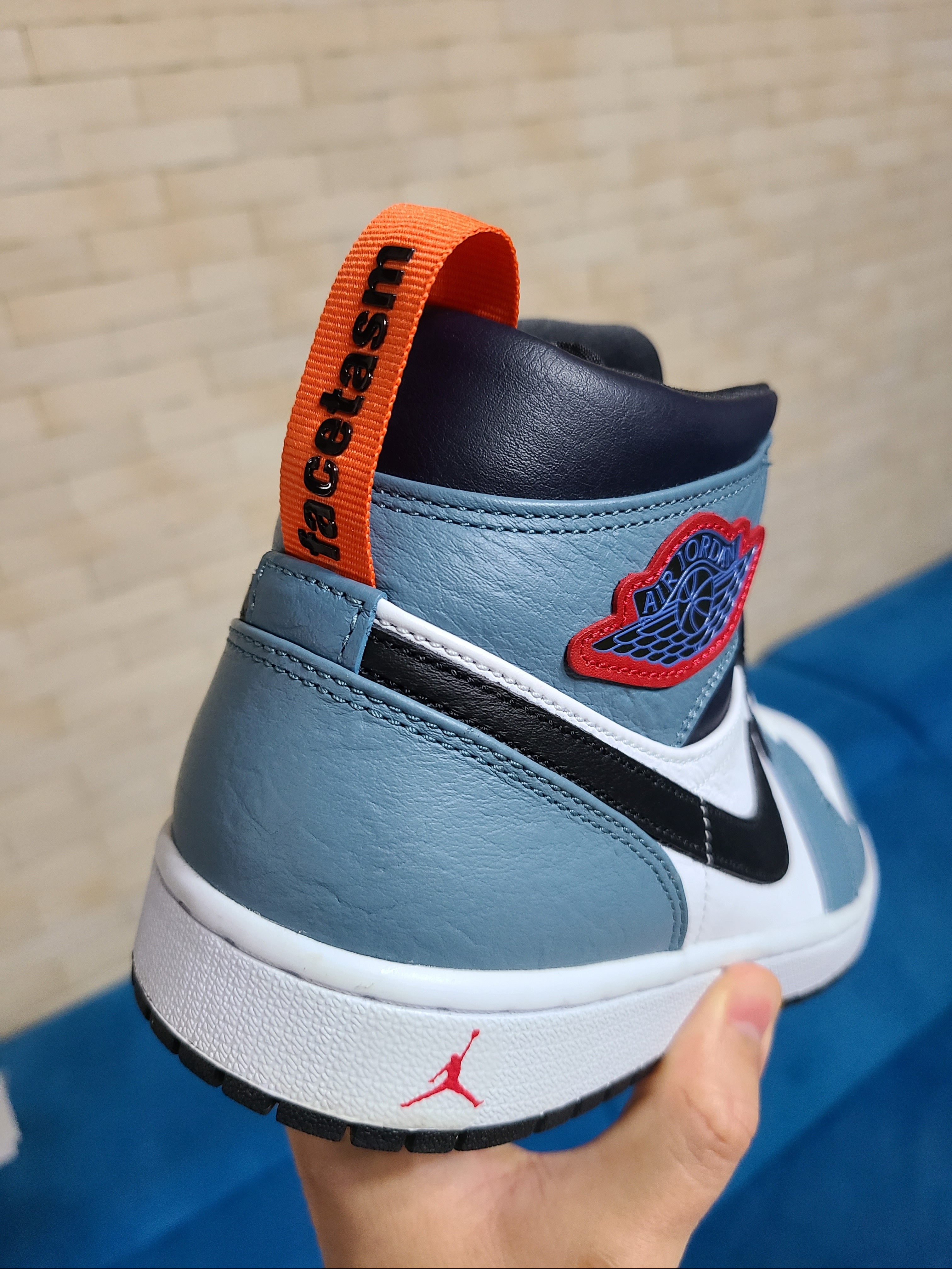 Jordan 1 x Facetasm Mid SE Fearless 착용 스타일 - 1