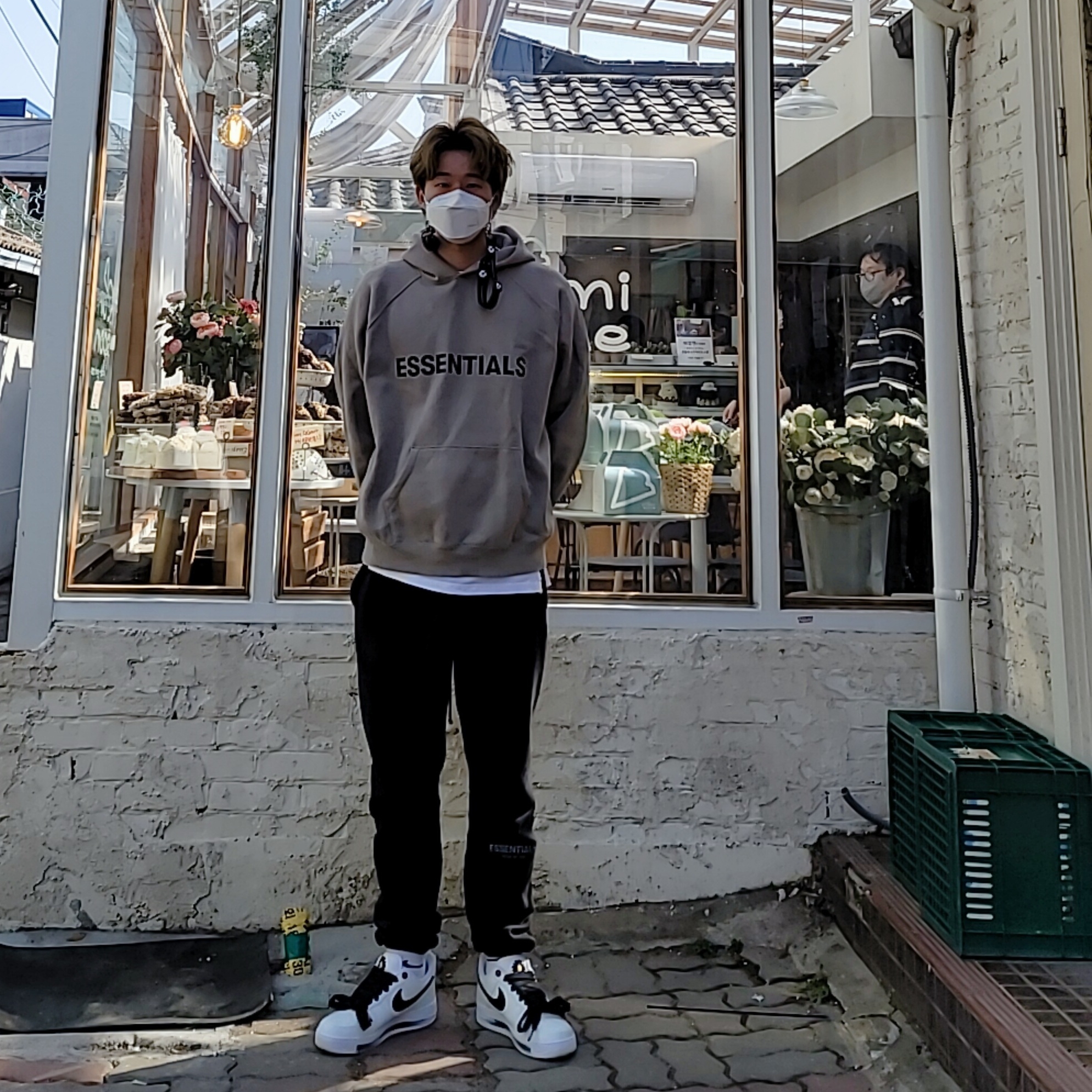 Nike x Peaceminusone Air Force 1 Low Para-Noise 2.0, Essentials Sweatpants Dark Slate/Black 2020 착용 스타일