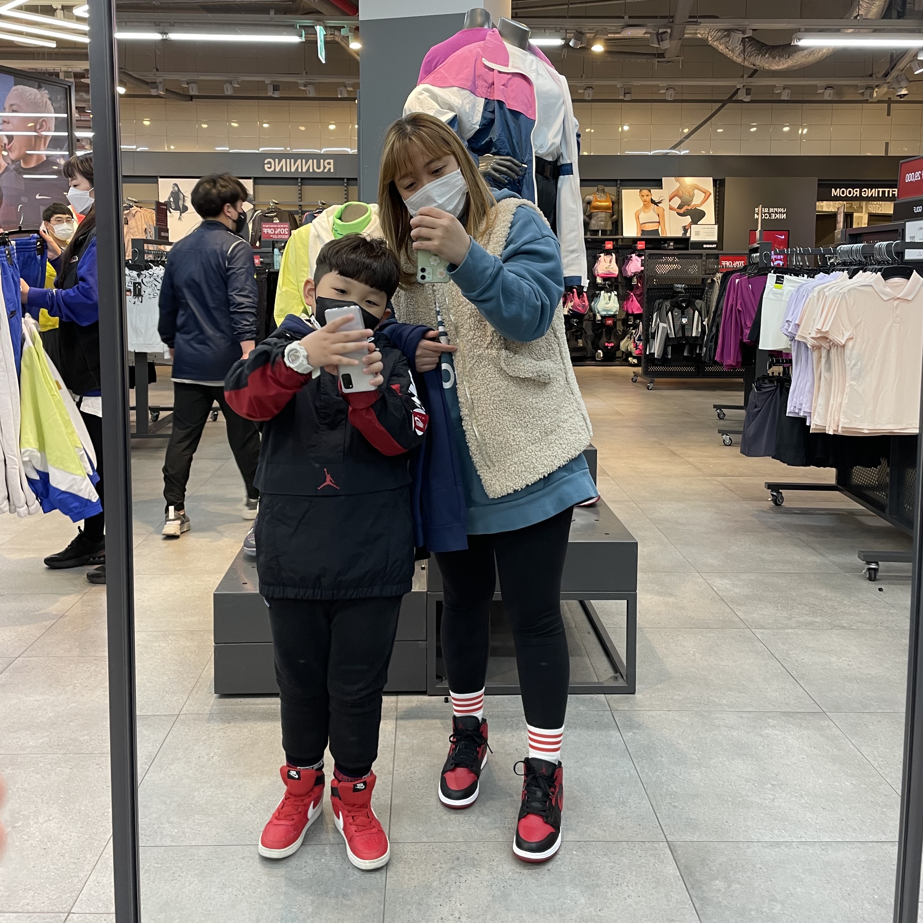 Jordan 1 Mid Bred Banned 2020 착용 스타일