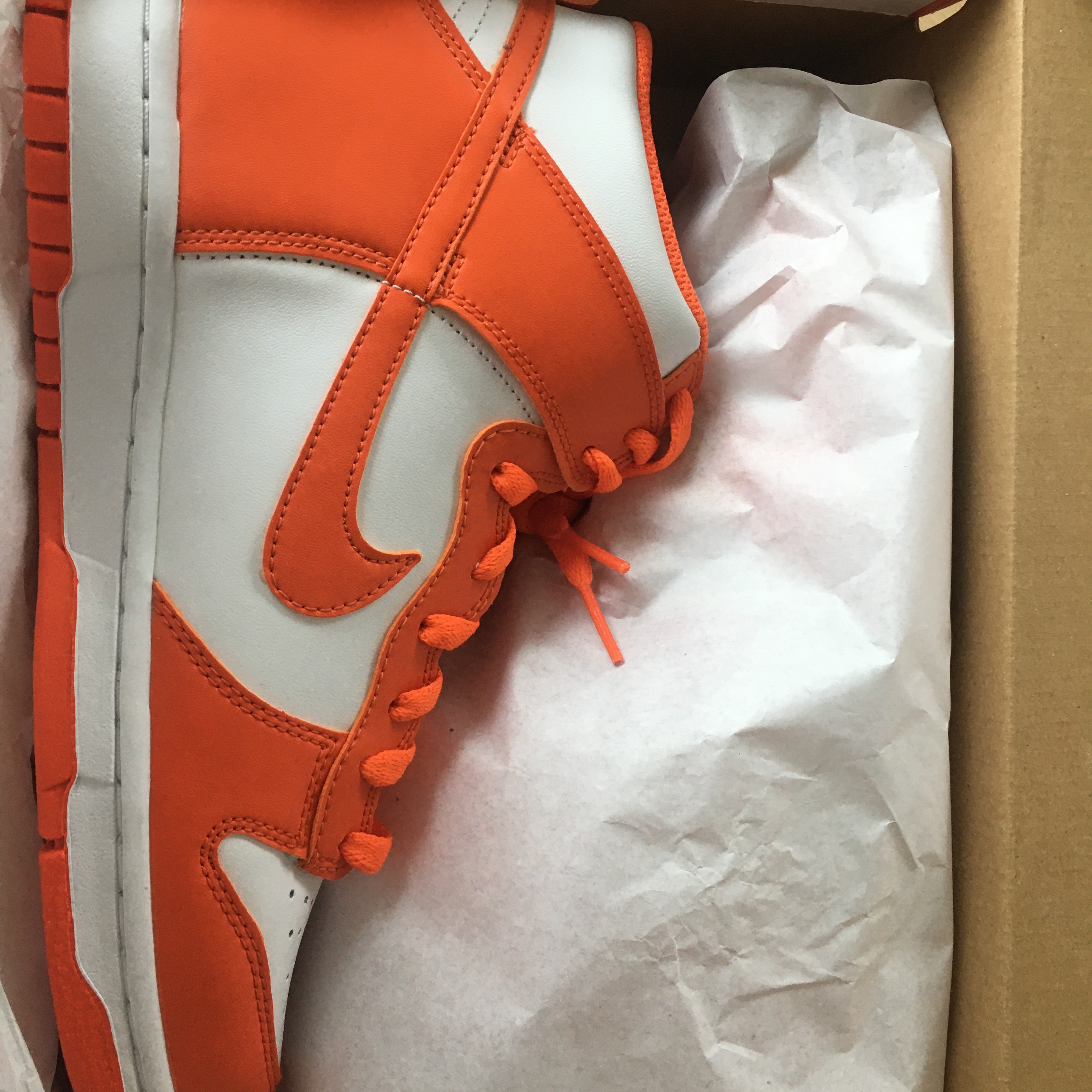 (GS) Nike Dunk High Orange Blaze 착용 스타일