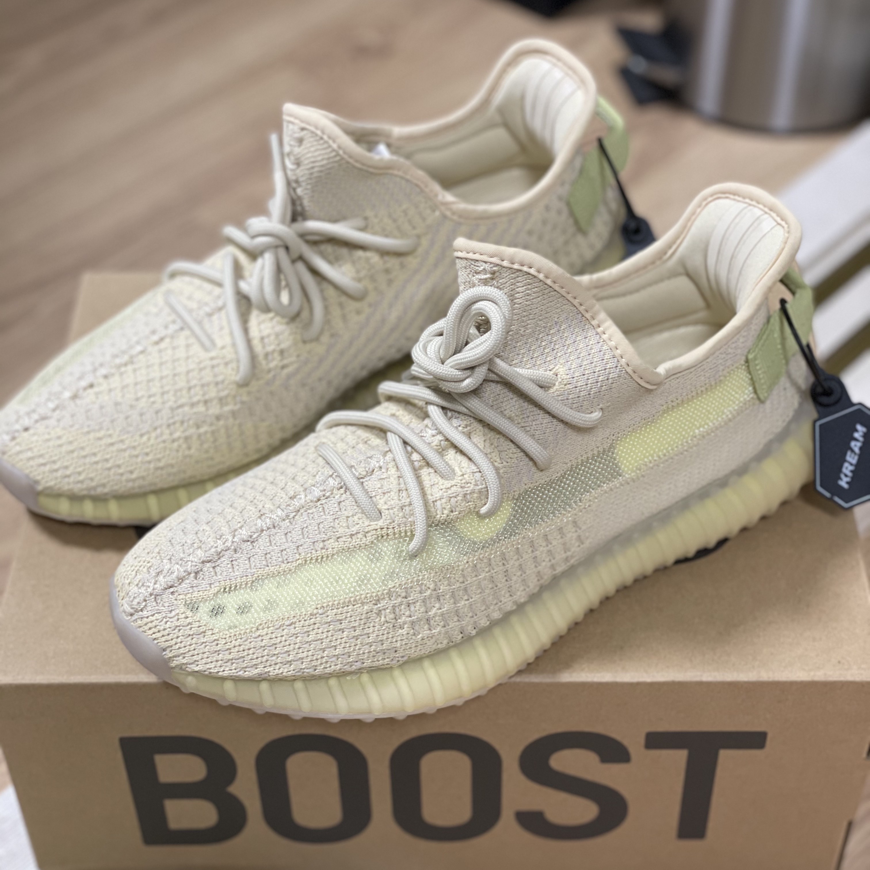 Adidas Yeezy Boost 350 V2 Flax 2020 착용 스타일