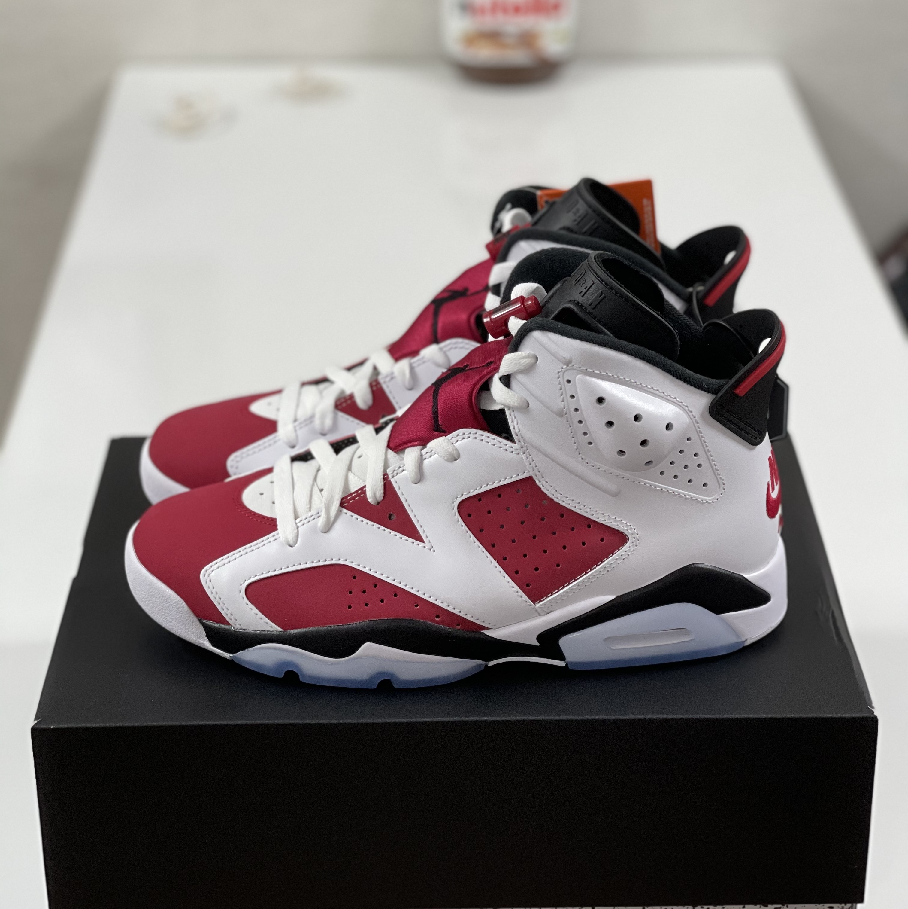 Jordan 6 Retro Carmine 2021 착용 스타일 - 2