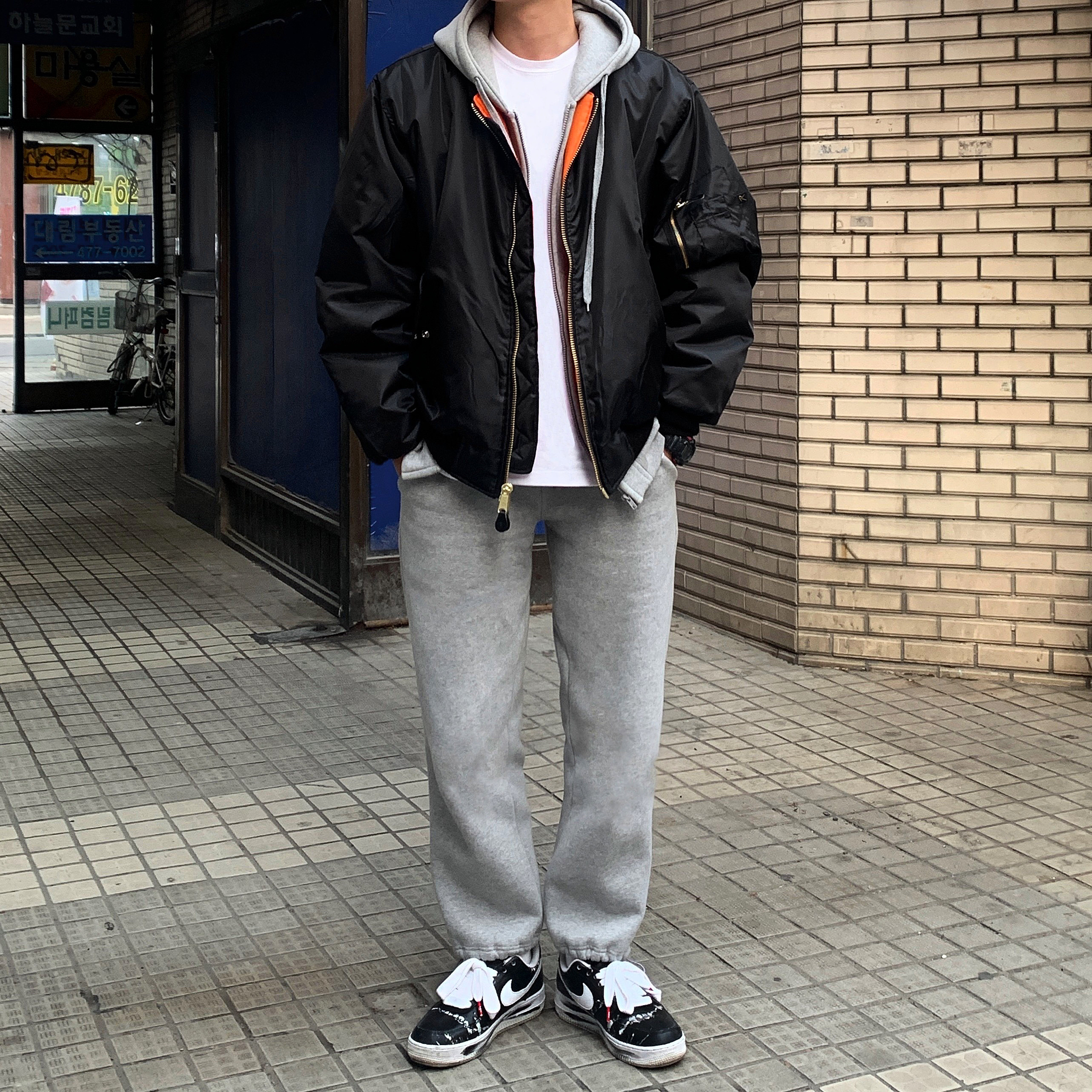 Nike x Peaceminusone Air Force 1 Low Para-Noise 착용 스타일