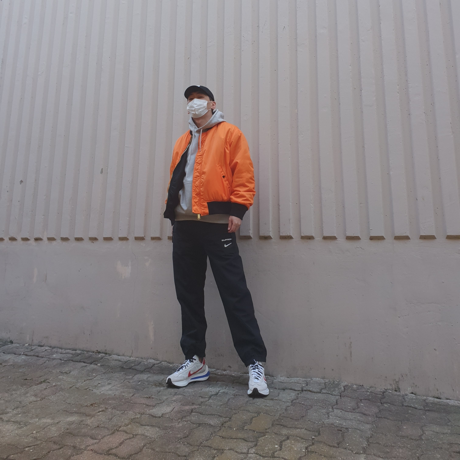 Supreme Globe MA-1 Black - 20FW, Supreme x Nike Jewel Reversible Ripstop Pants Black - 20FW 착용 스타일
