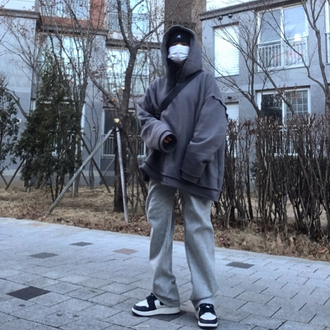 Jordan 1 Retro High Obsidian UNC 착용 스타일
