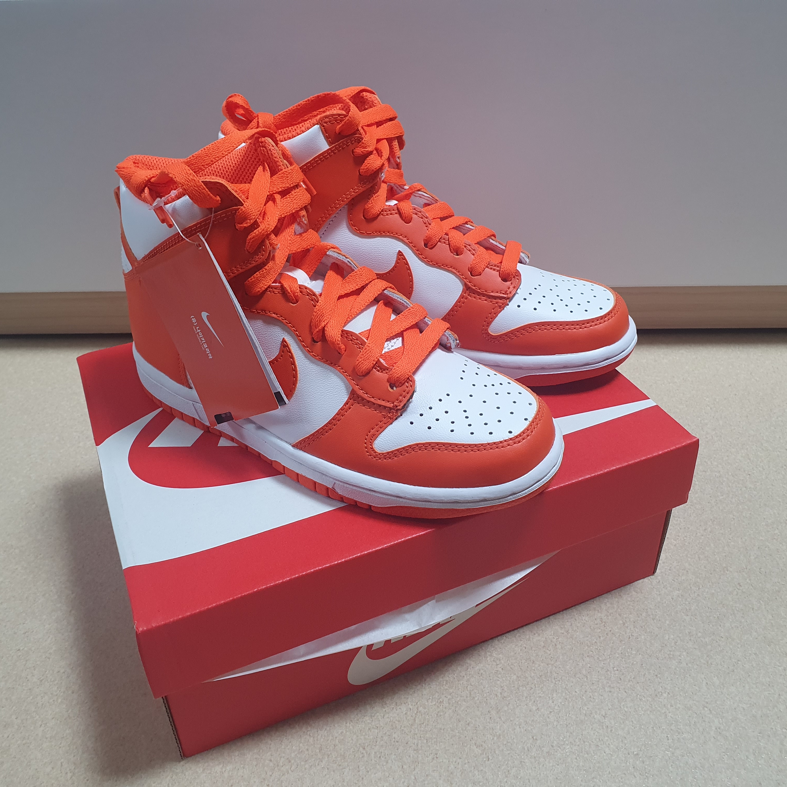 (GS) Nike Dunk High Orange Blaze 착용 스타일