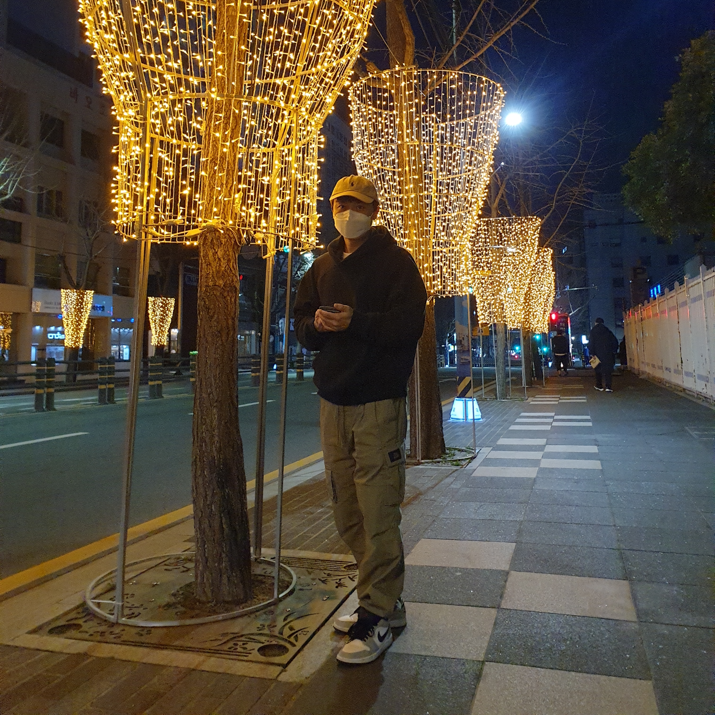Essentials 3D Silicon Applique Pullover Hoodie Dark Slate/Black 2020, Jordan 1 Low Light Smoke Grey 착용 스타일