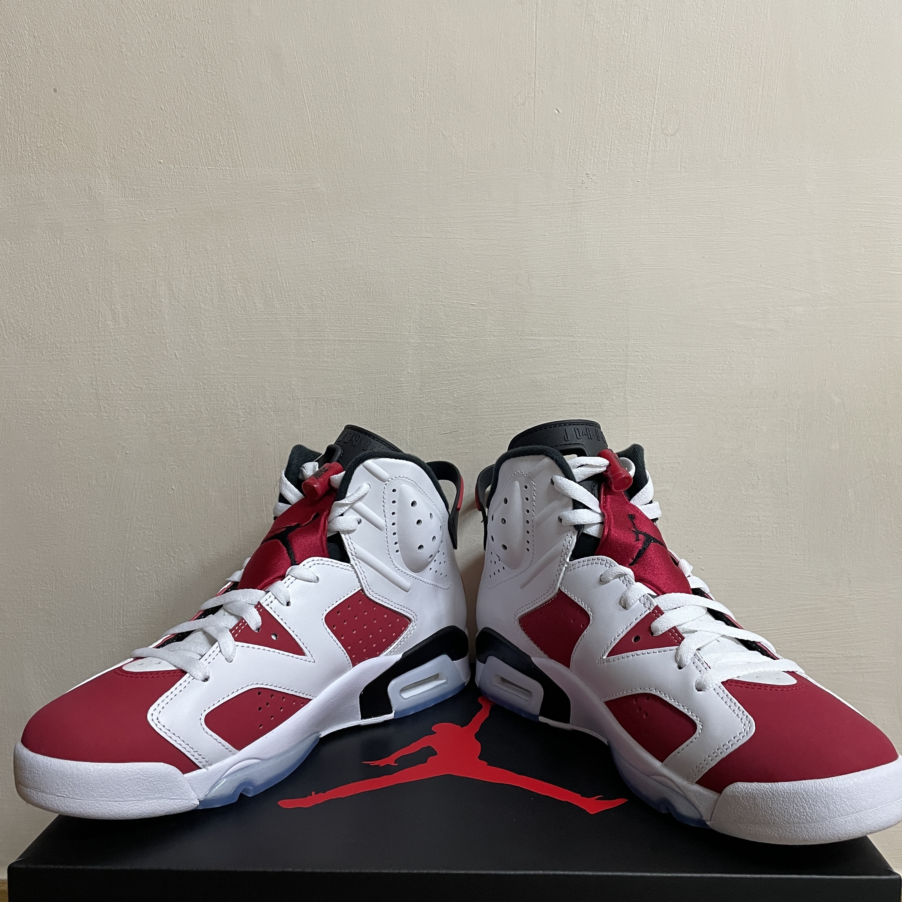Jordan 6 Retro Carmine 2021 착용 스타일 - 1