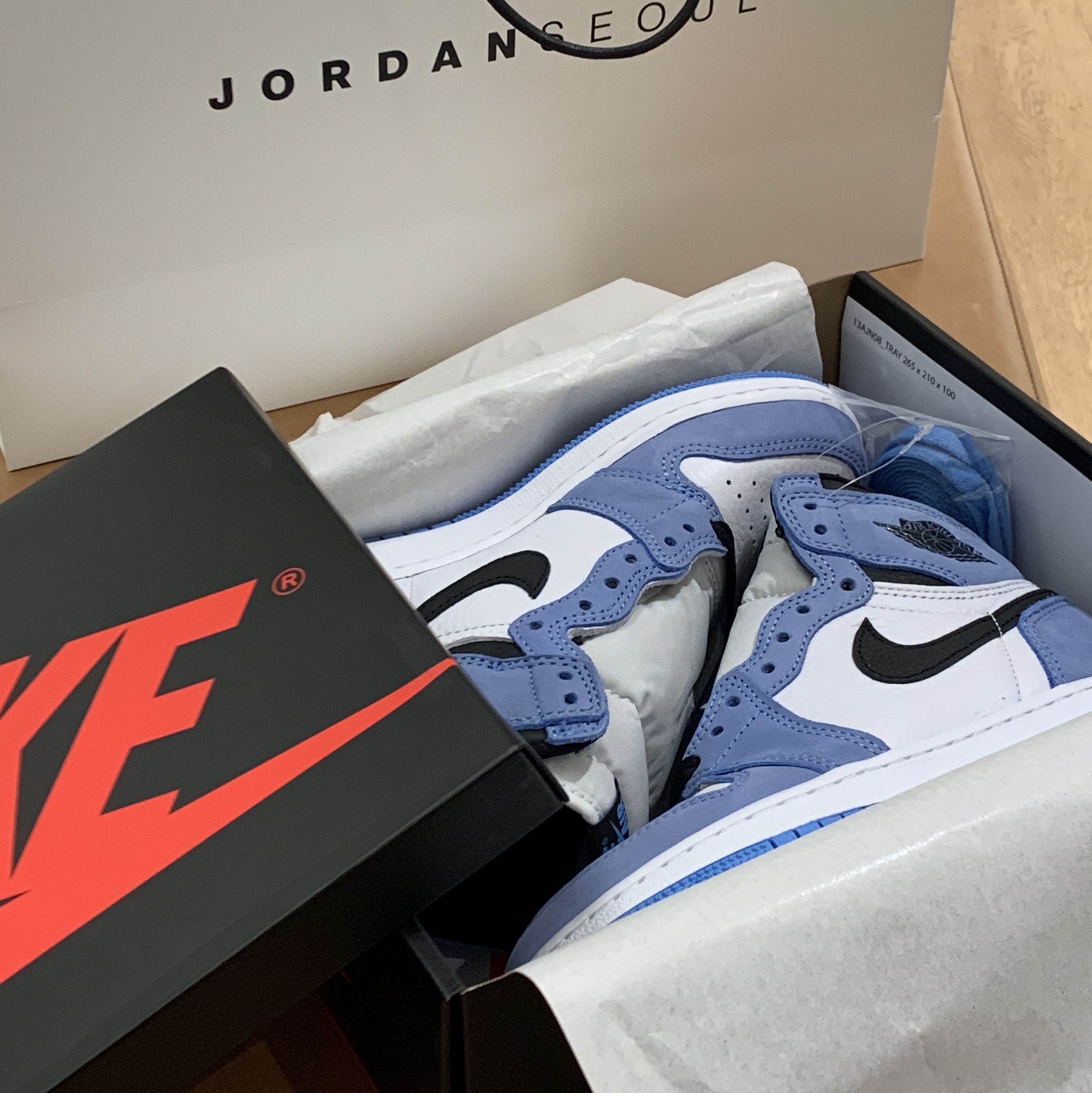 (GS) Jordan 1 Retro High OG University Blue 착용 스타일