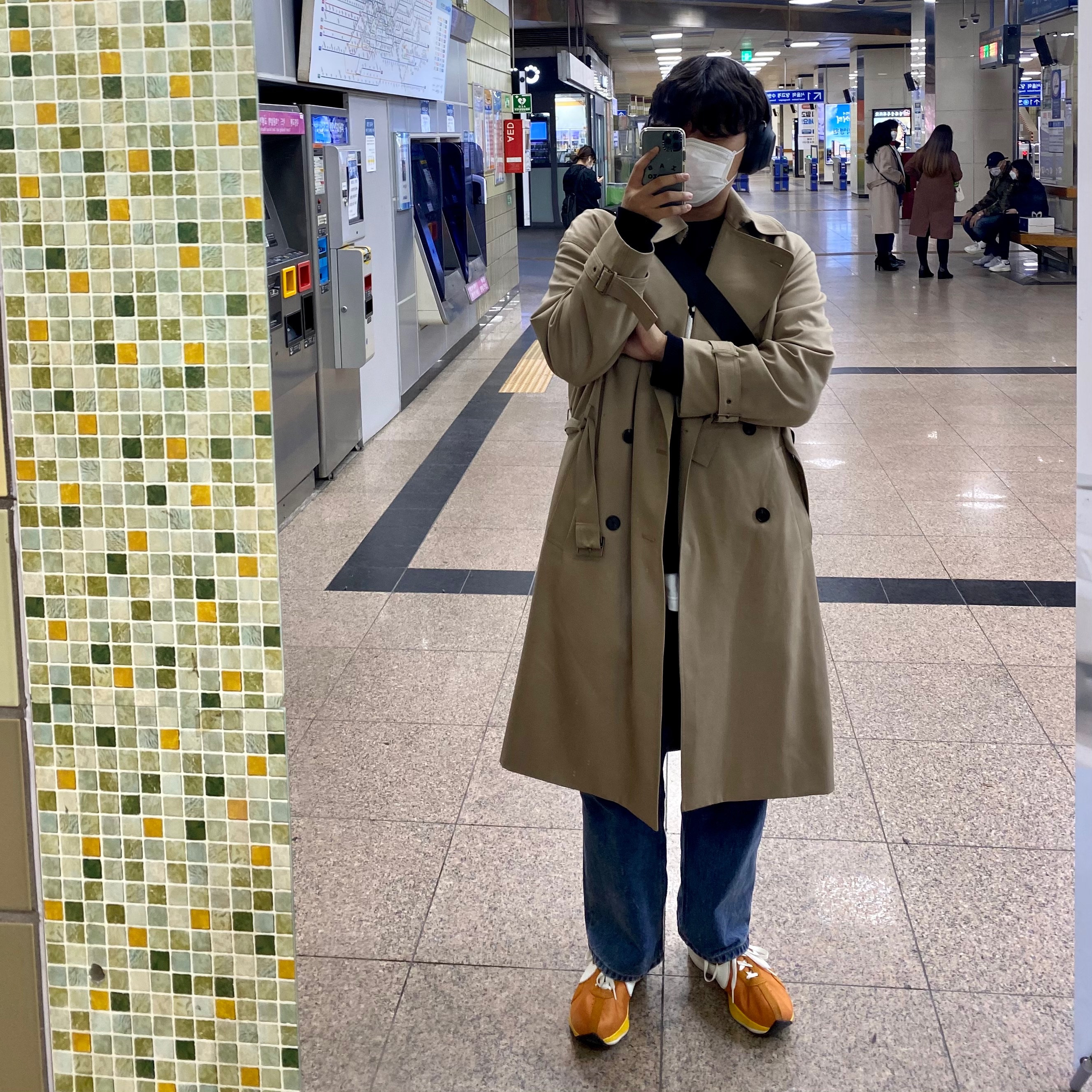 Nike Moon Racer Monarch 착용 스타일
