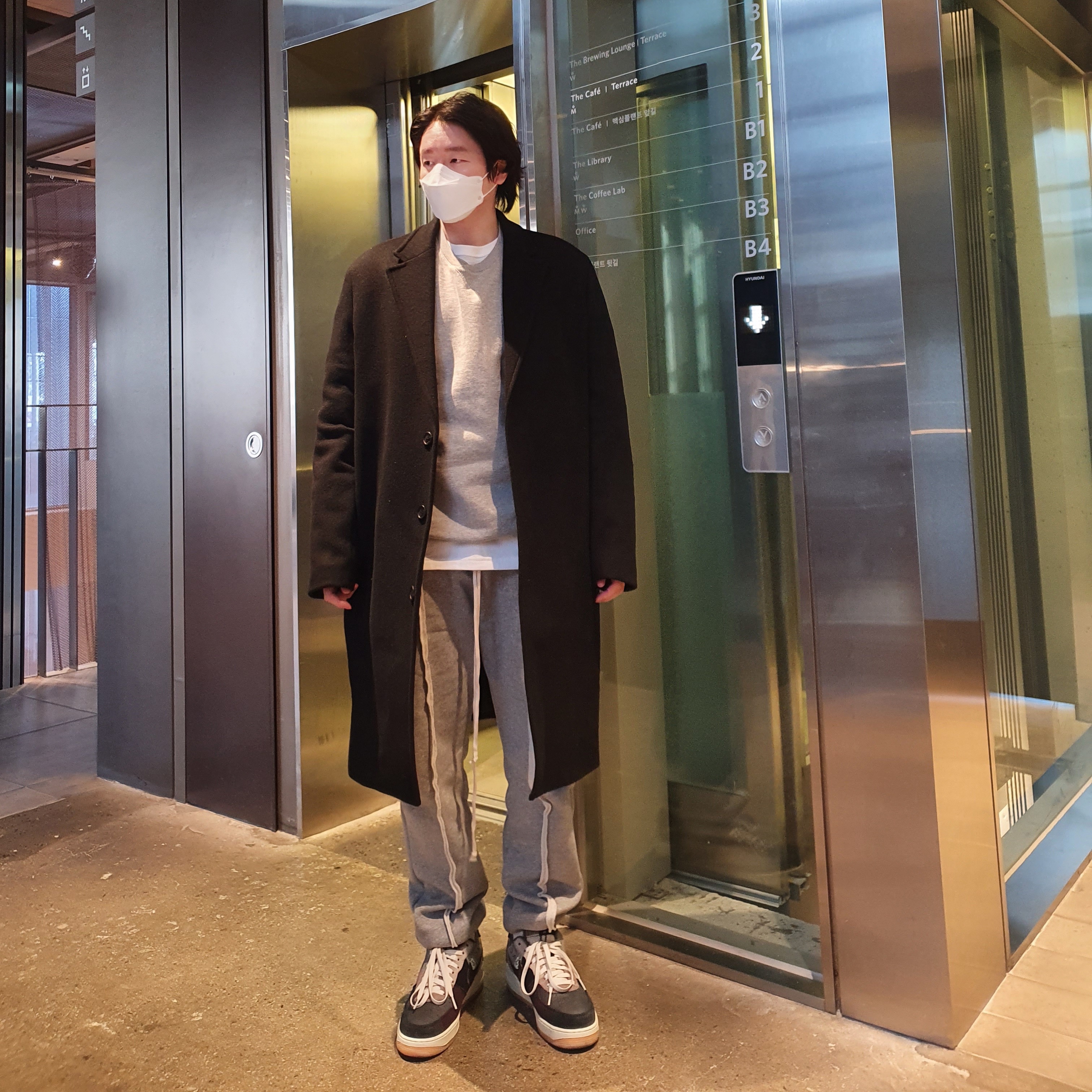 Nike x Travis Scott Air Force 1 Low Cactus Jack 착용 스타일