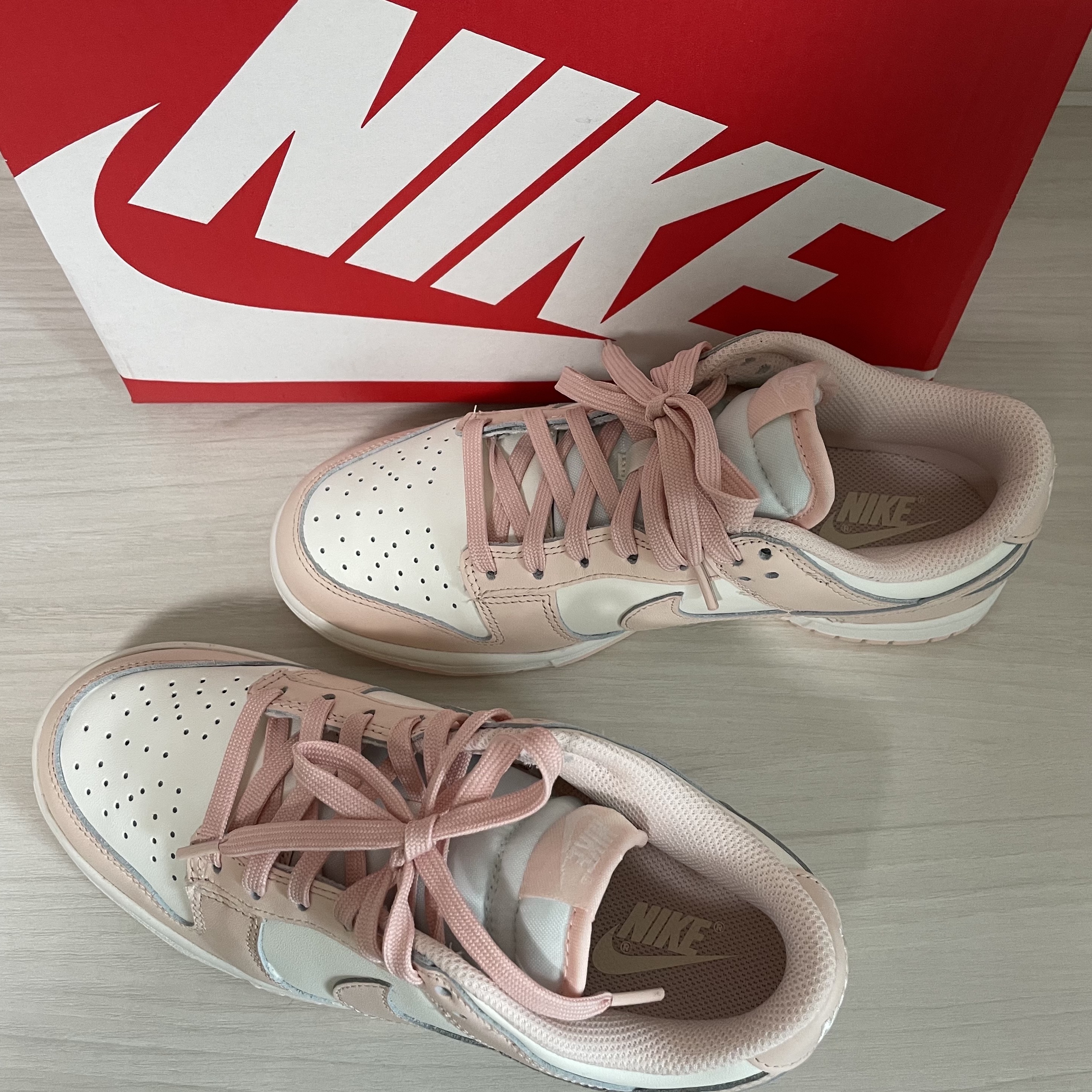 (W) Nike Dunk Low Orange Pearl 착용 스타일 - 1