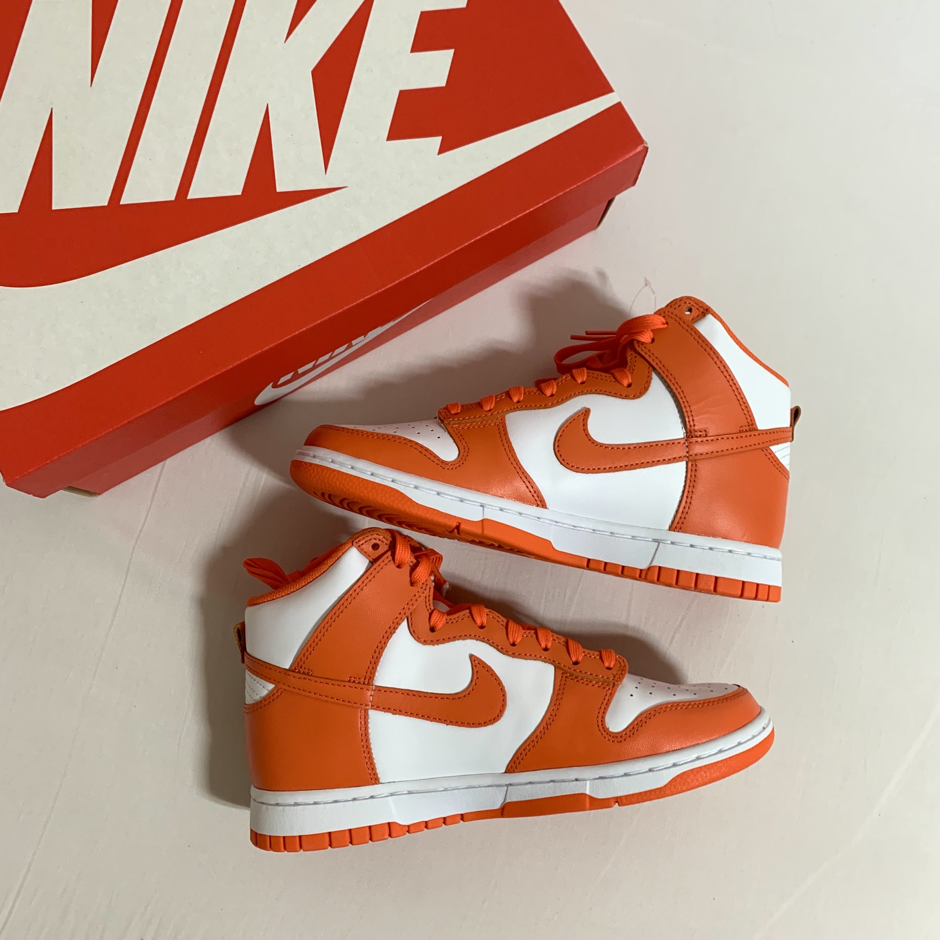 Nike Dunk High Retro Orange Blaze 착용 스타일