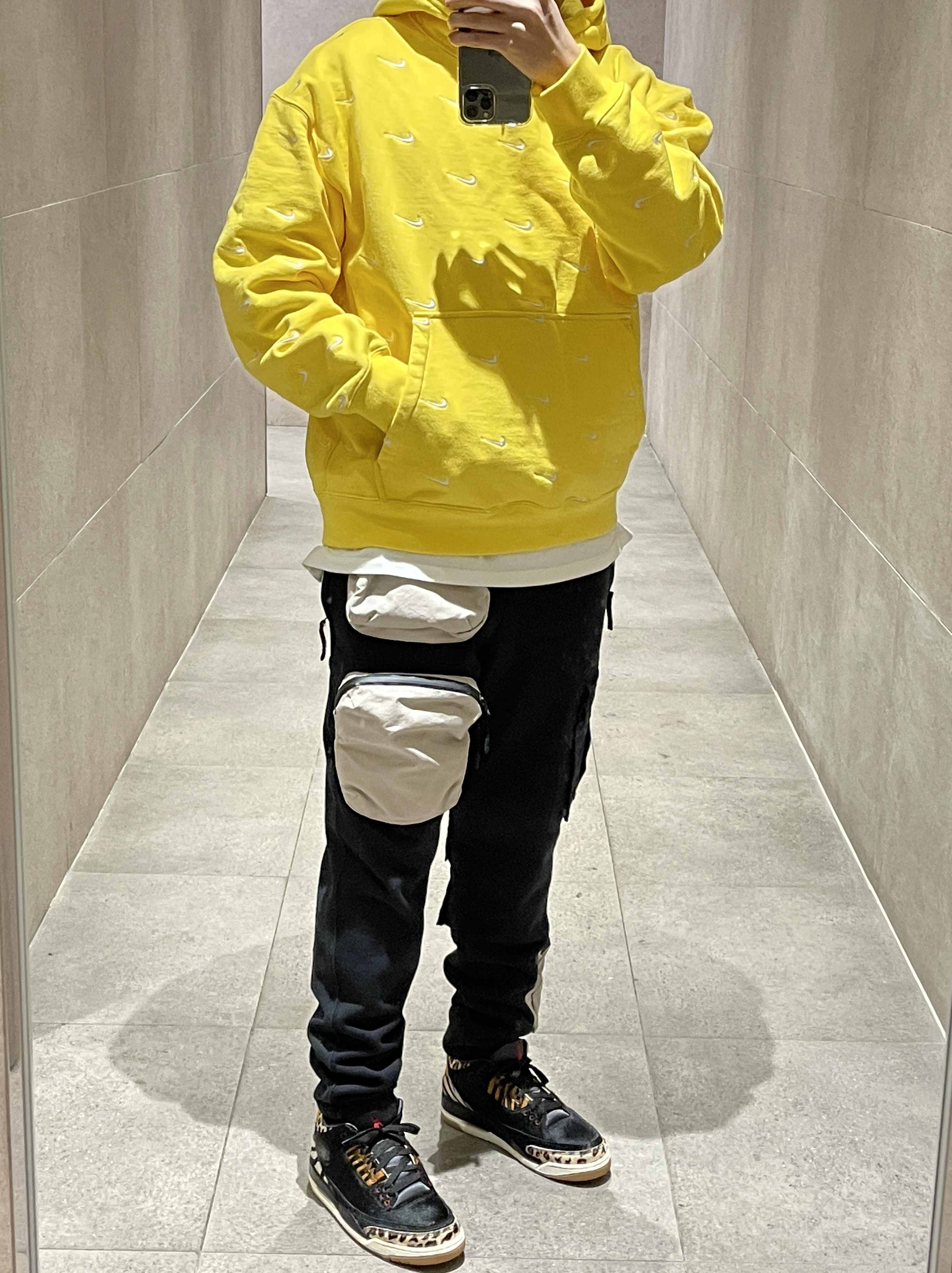 Jordan 3 Retro SE Animal Instinct, Nike x Travis Scott NRG AG Utility Sweatpants Black 착용 스타일