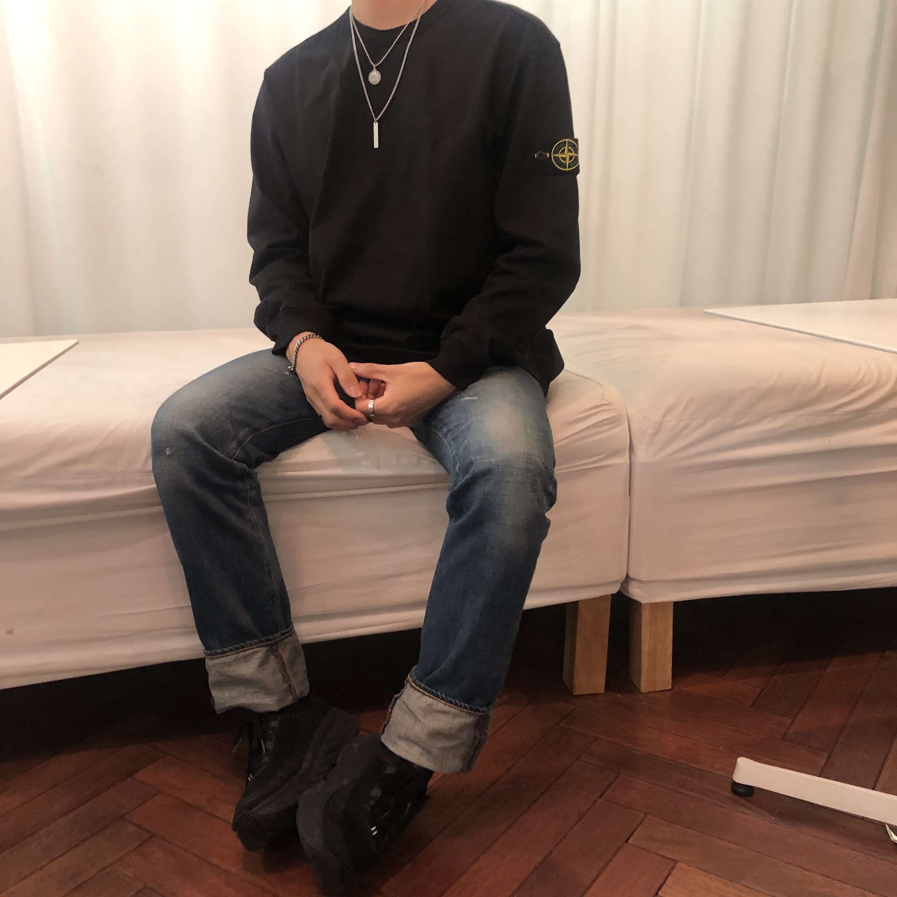 Hoka Bondi 6 Black 착용 스타일