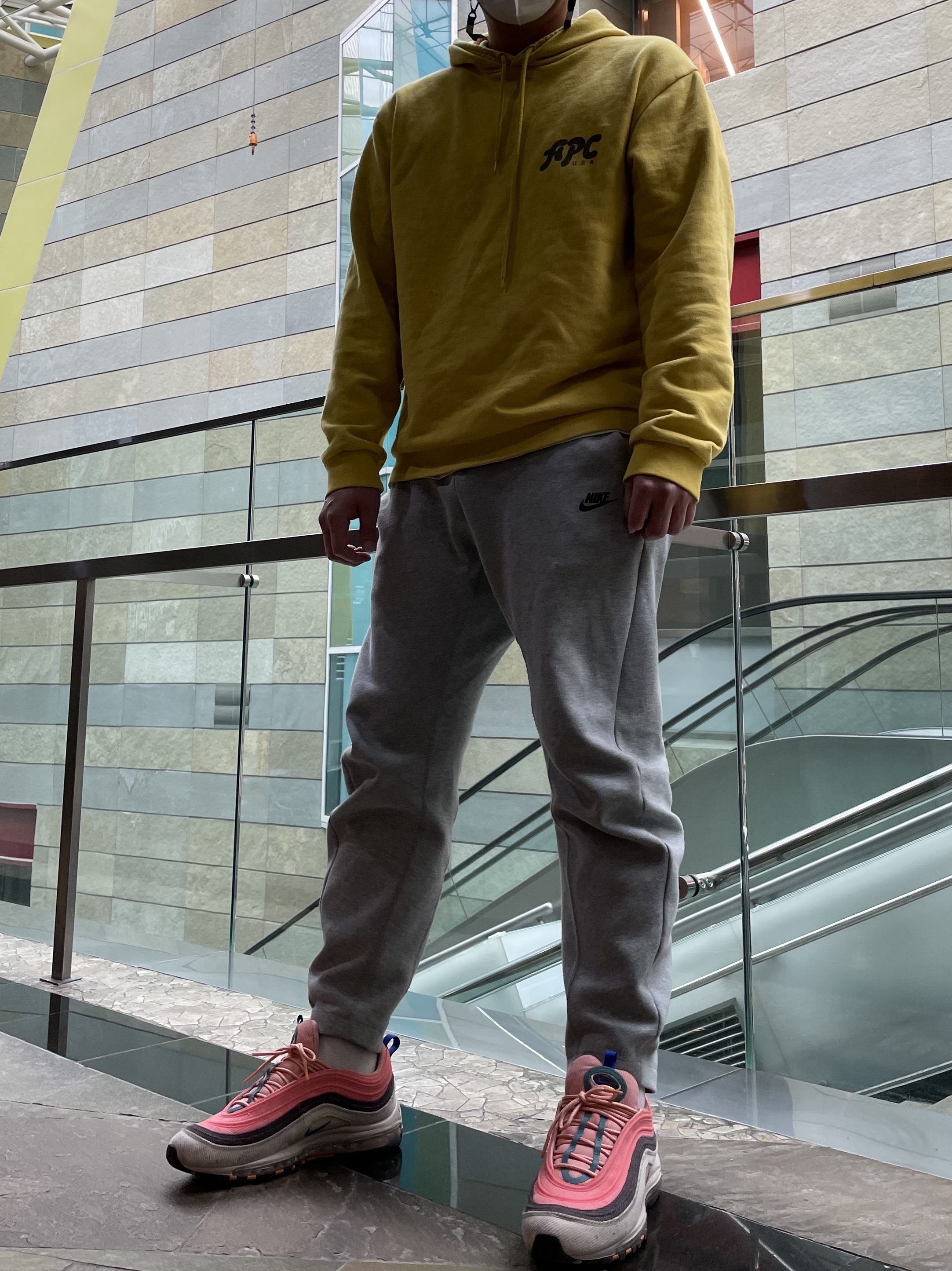 Nike Air Max 97 Corduroy Desert Sand 착용 스타일