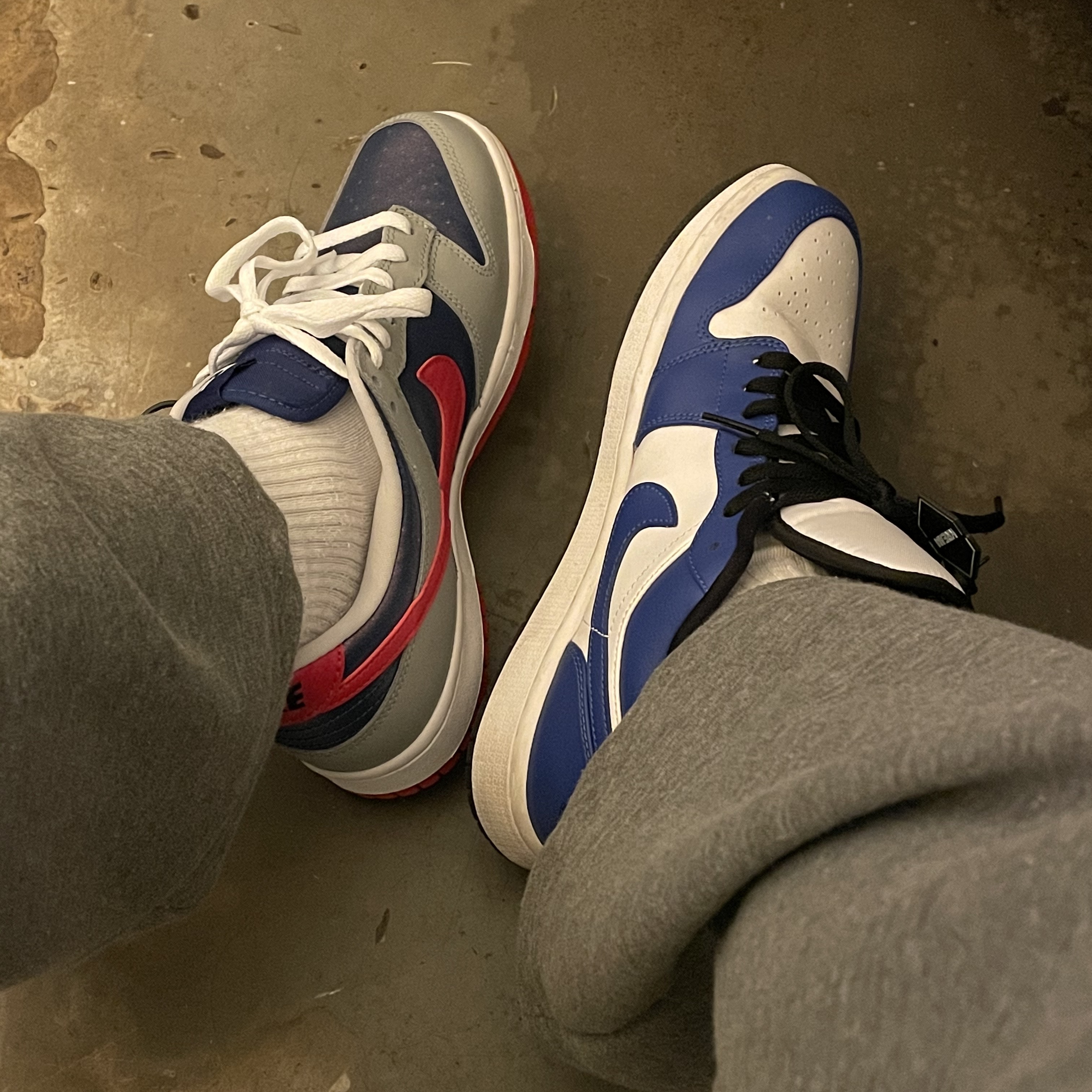 Nike Dunk Low SP Samba 2020, Jordan 1 Low Hyper Royal 착용 스타일