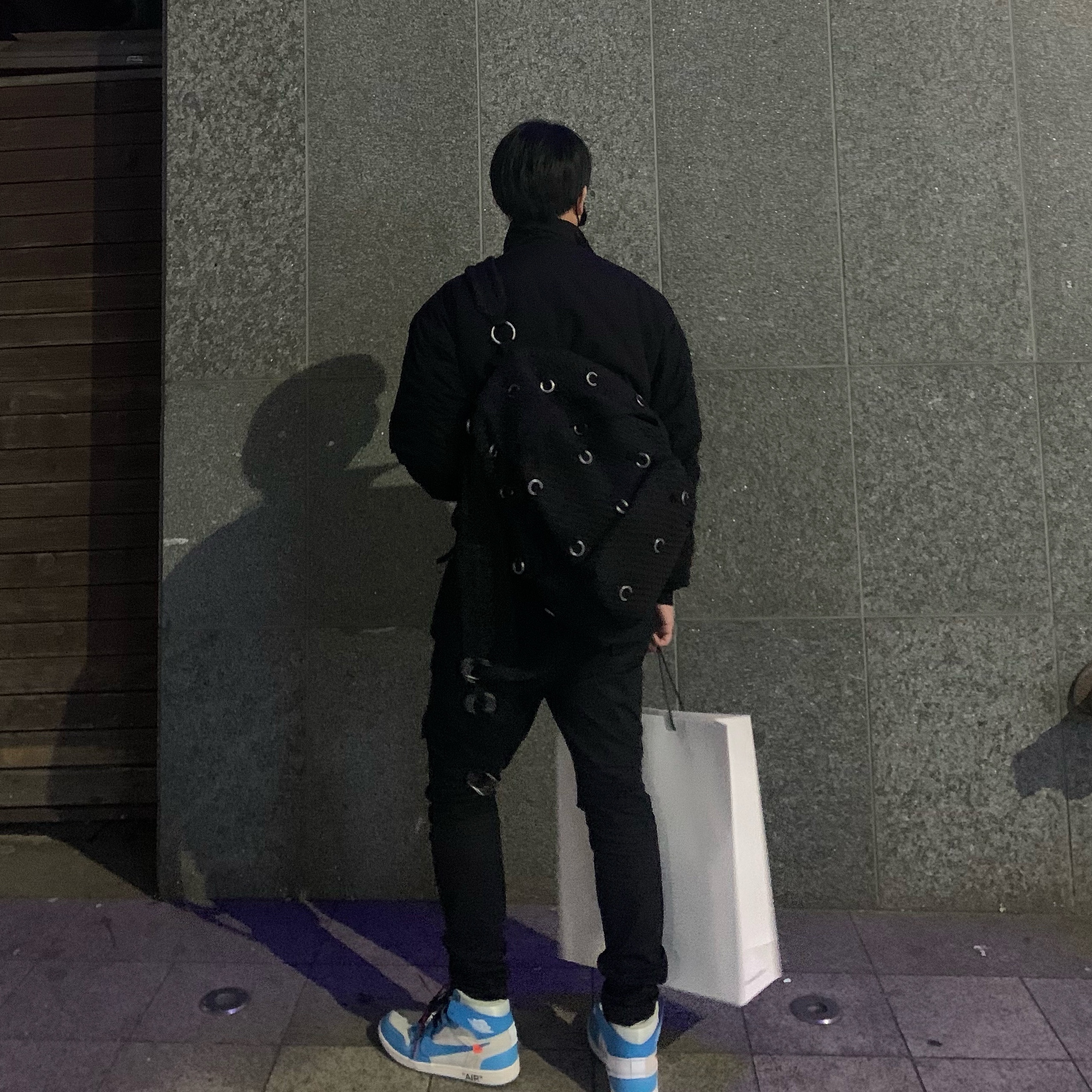 Jordan 1 x Off-White Retro High University Blue 착용 스타일