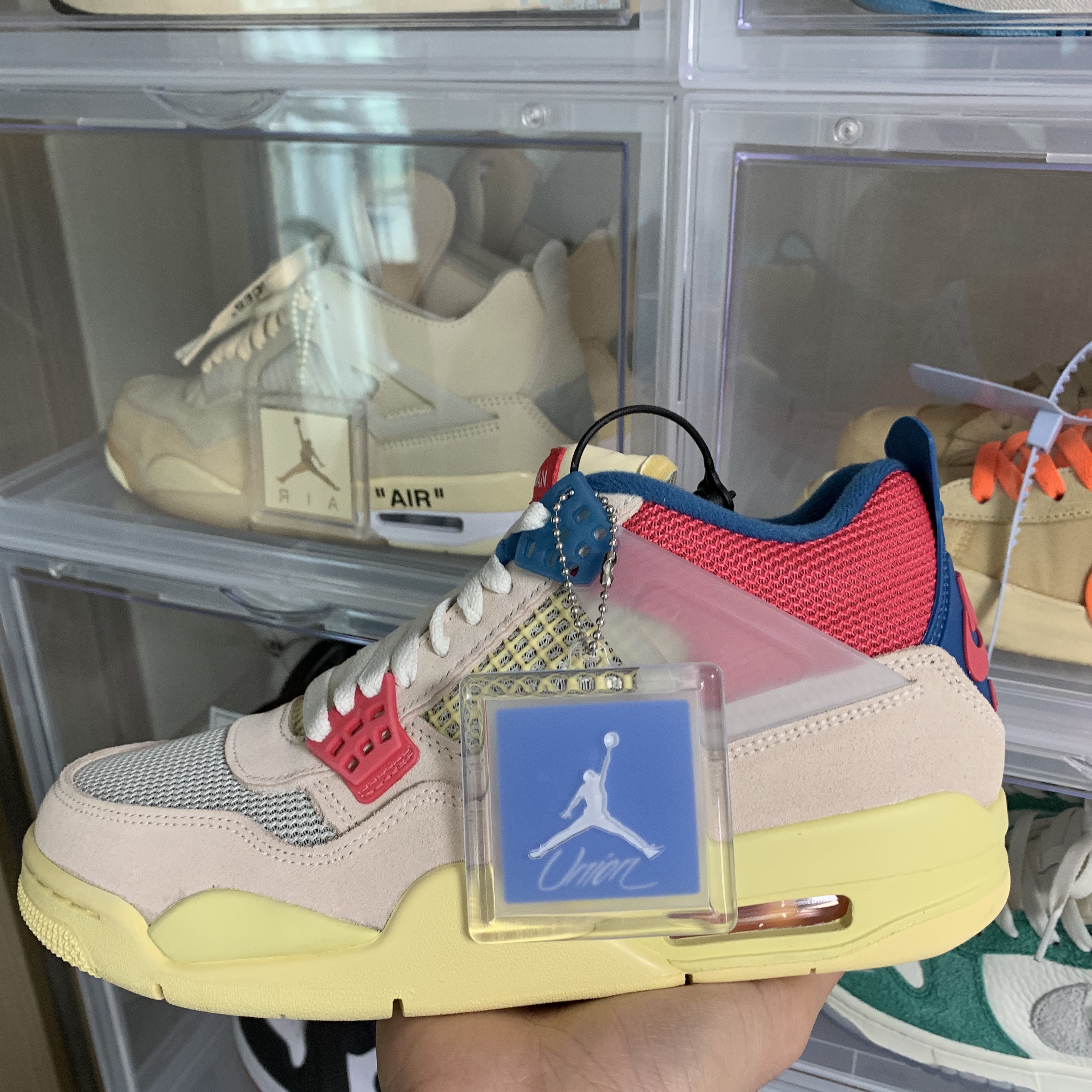 Jordan 4 x Union Retro Guava Ice 착용 스타일