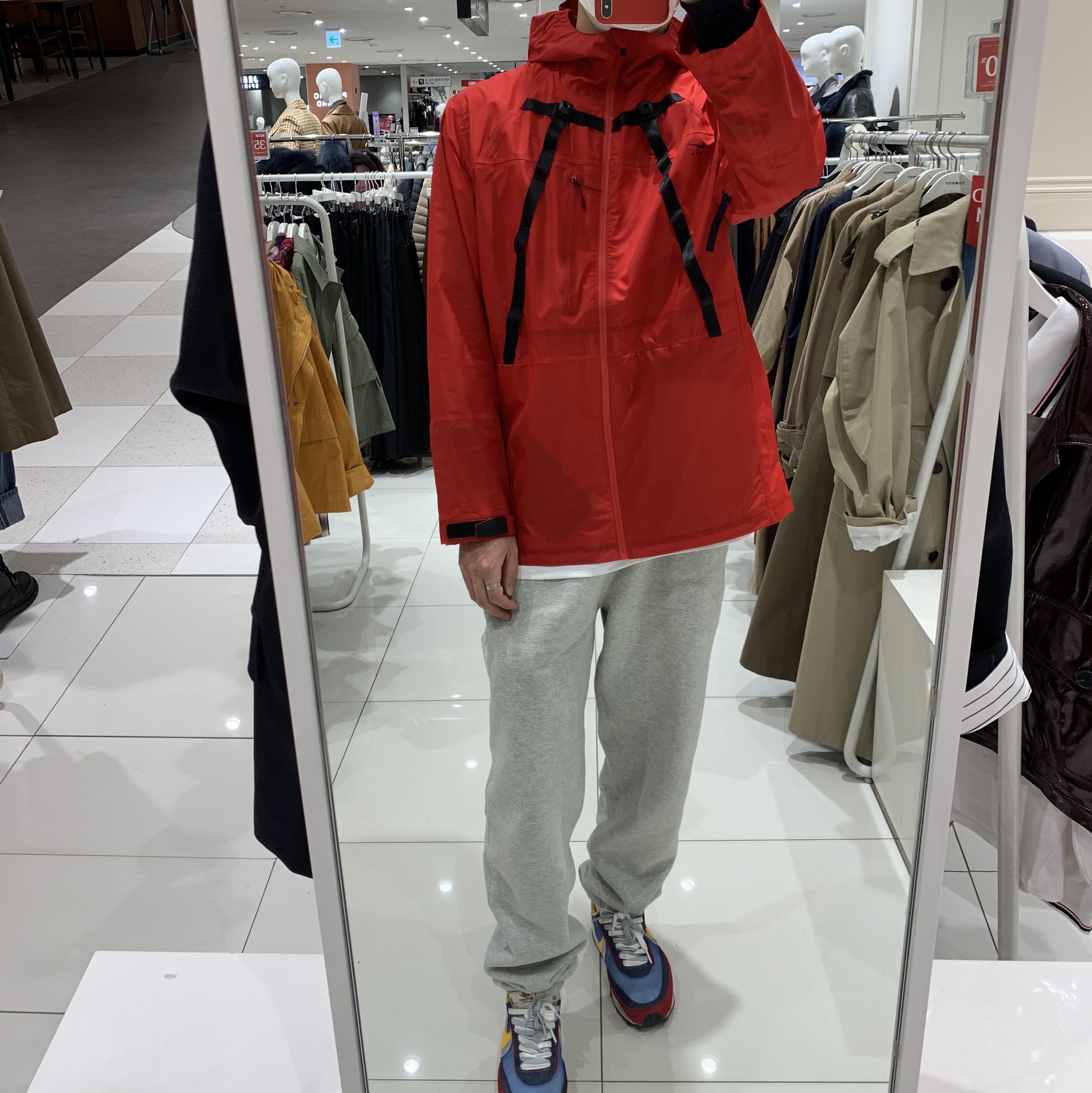 Nike x Sacai LDWaffle Blue Multi, Nike M NRG Sweatpants Grey Heather 착용 스타일