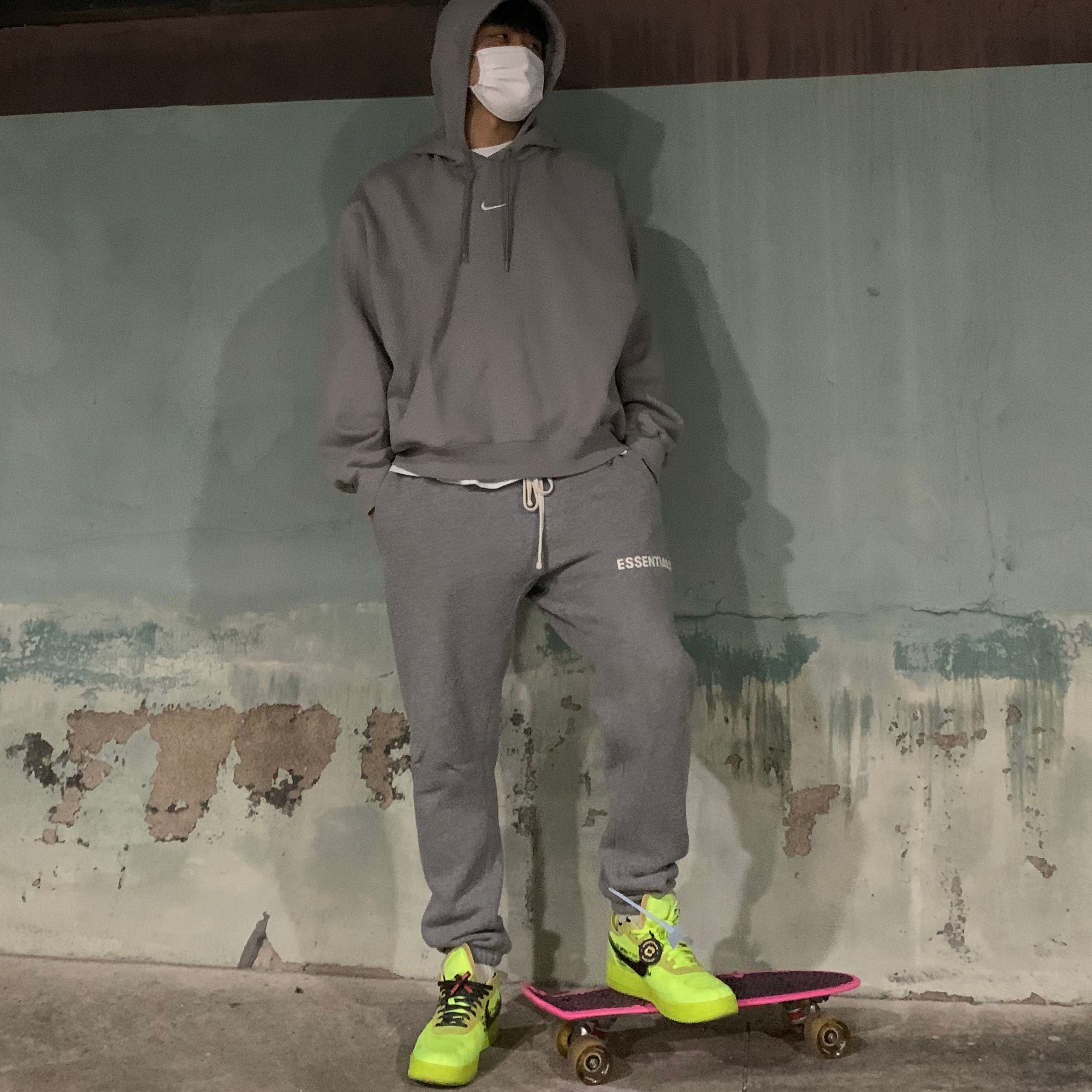 Nike x Off-White Air Force 1 Low Volt 착용 스타일