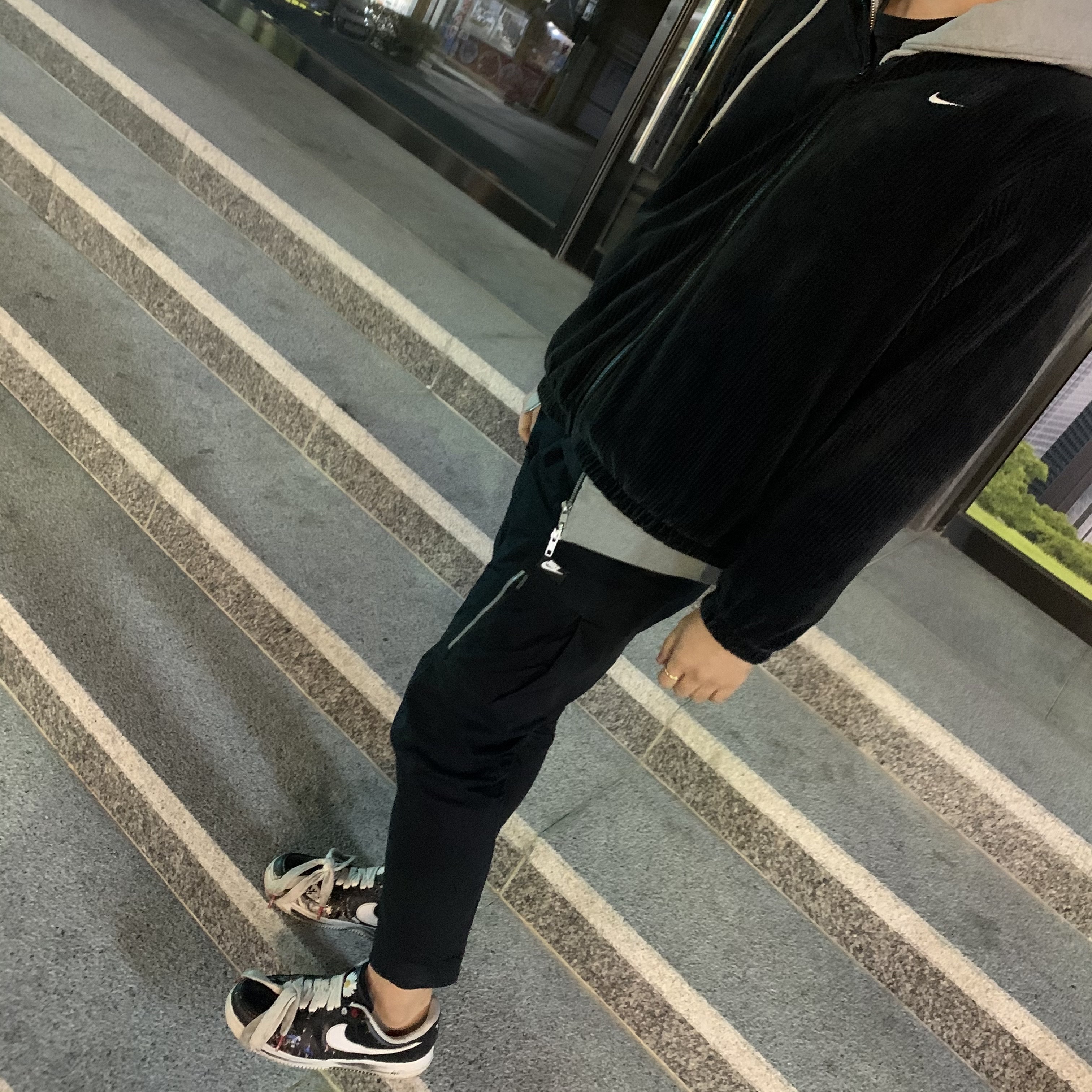 Nike x Peaceminusone Air Force 1 Low Para-Noise 착용 스타일