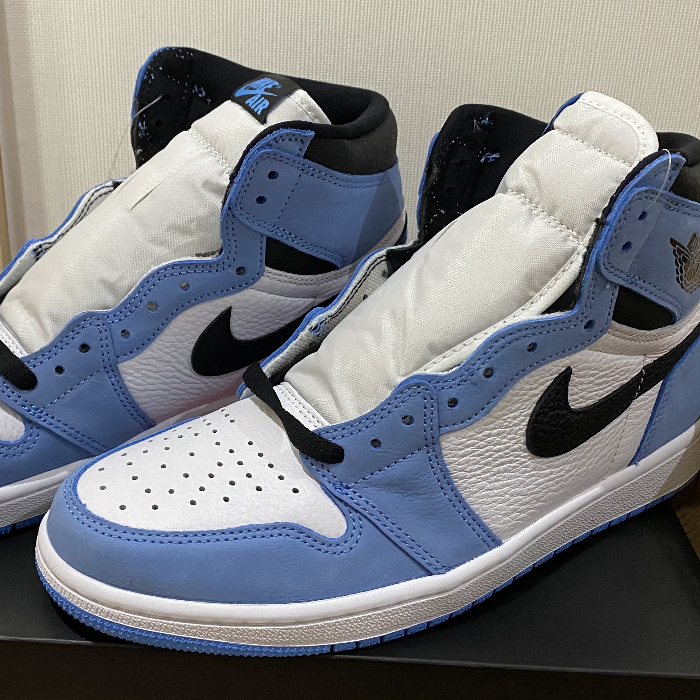 Jordan 1 Retro High OG University Blue 착용 스타일