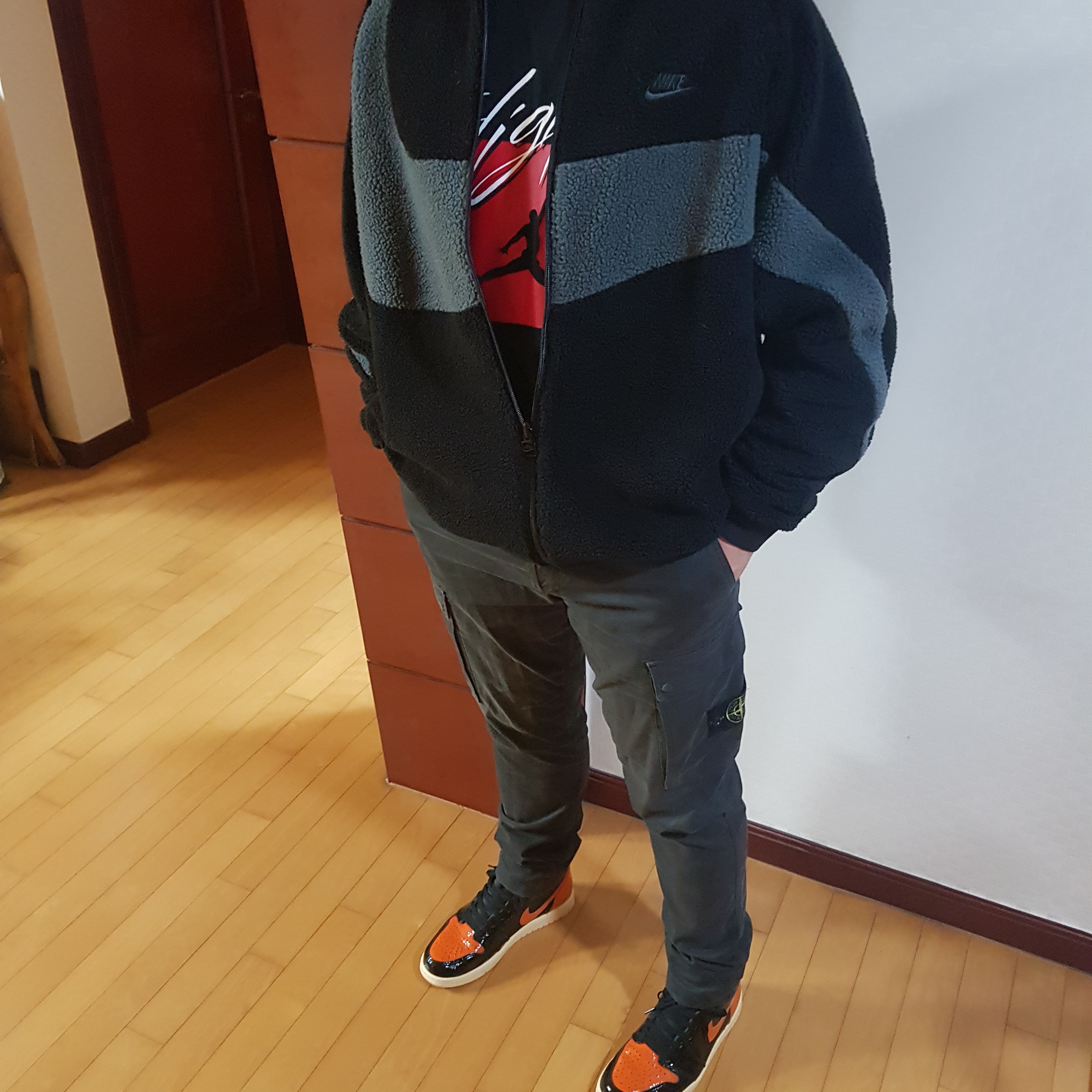 Nike Big Swoosh Full Zip Jacket Black Anthracite, Jordan 1 Retro High Shattered Backboard 3.0 착용 스타일
